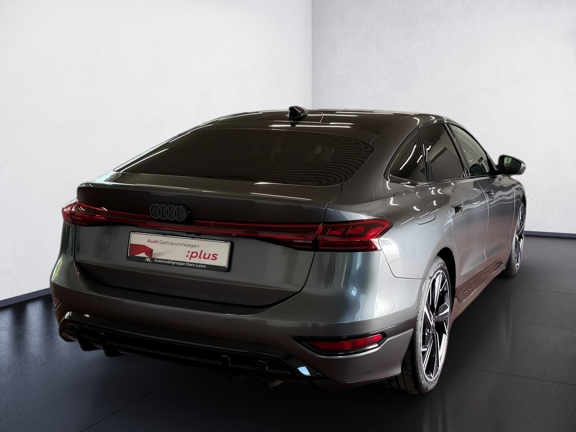 A6 Sportback e-tron S line AHK Luft Pano Matrix B&O HuD