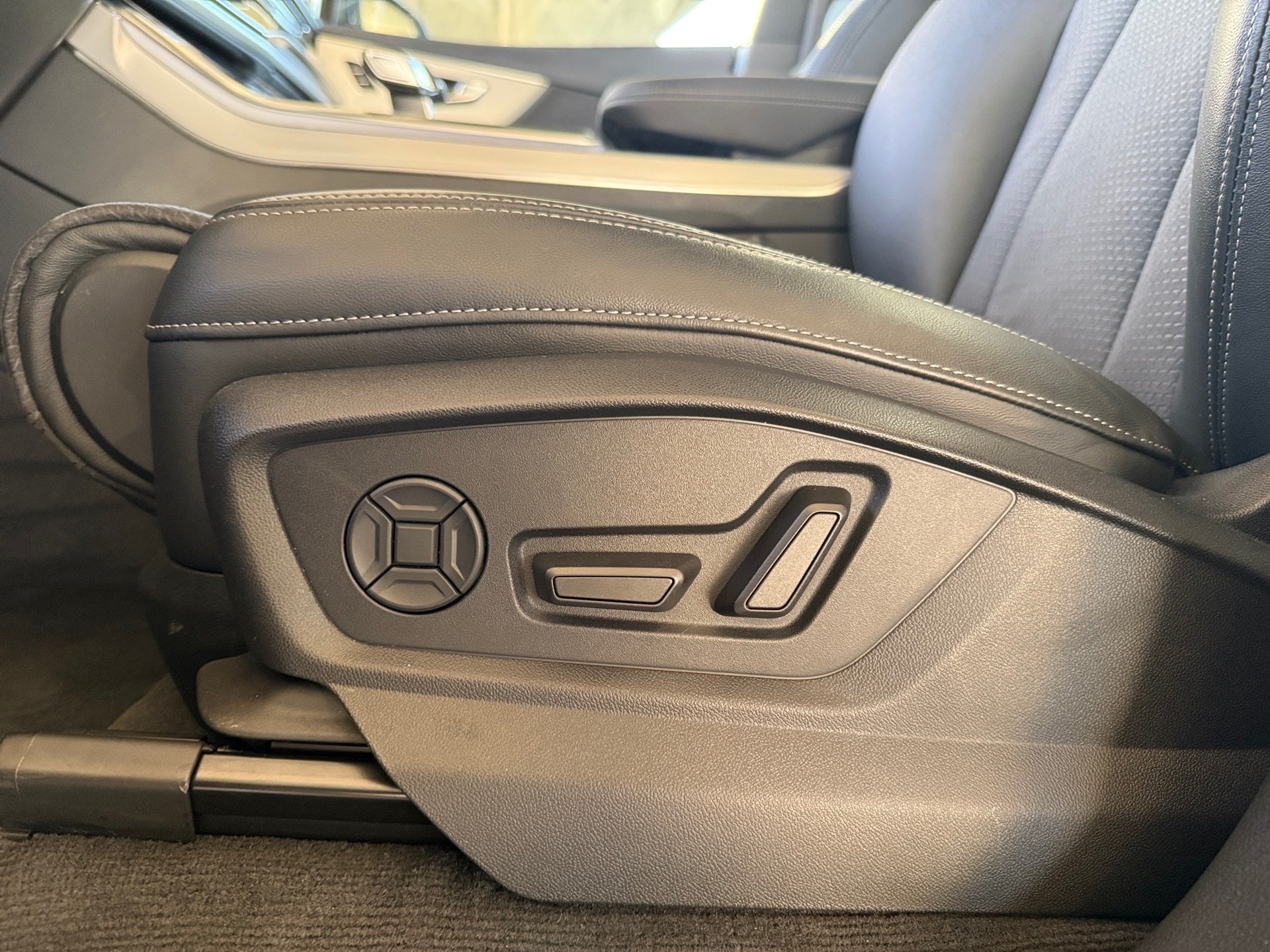 Q7 50 TDI S line quattro Tiptronic Matrix Luft HuD AHK