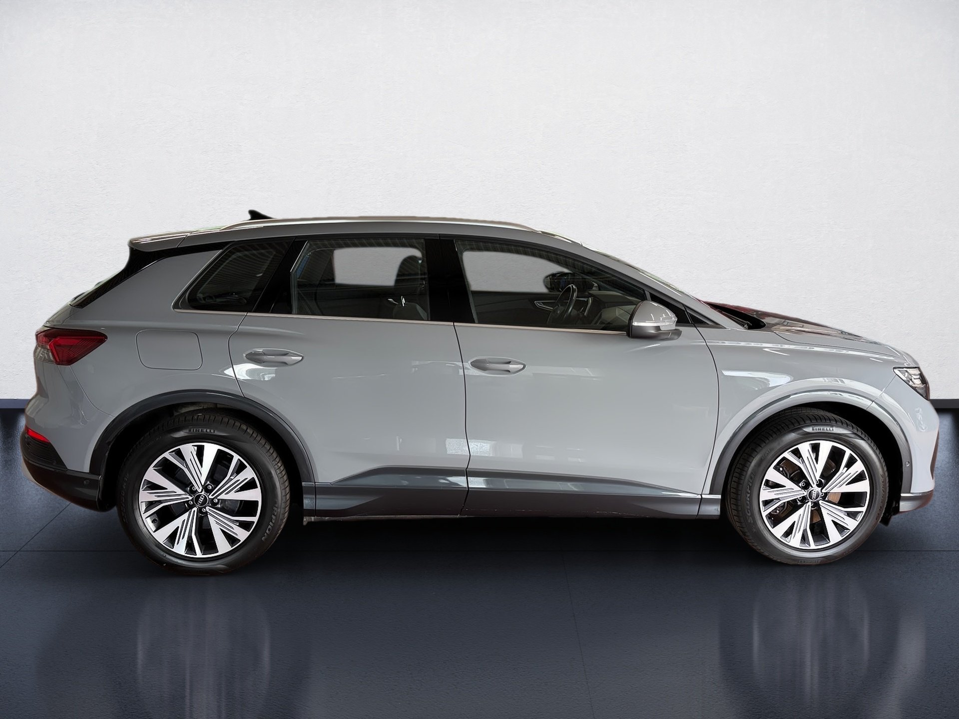 Q4 e-tron 40 advanced Wärmepumpe Matrix Navi ACC AHK