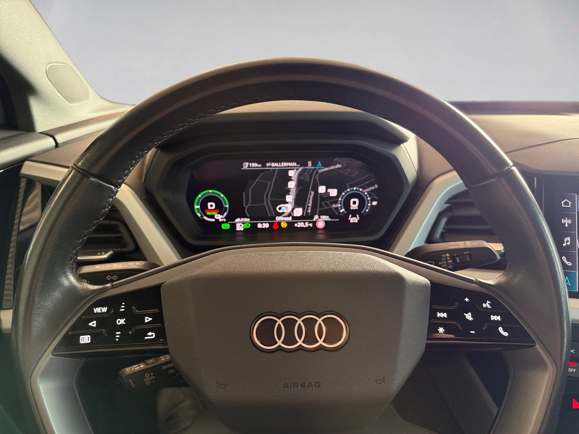 Q4 e-tron 40 advanced Wärmepumpe Matrix Navi ACC AHK