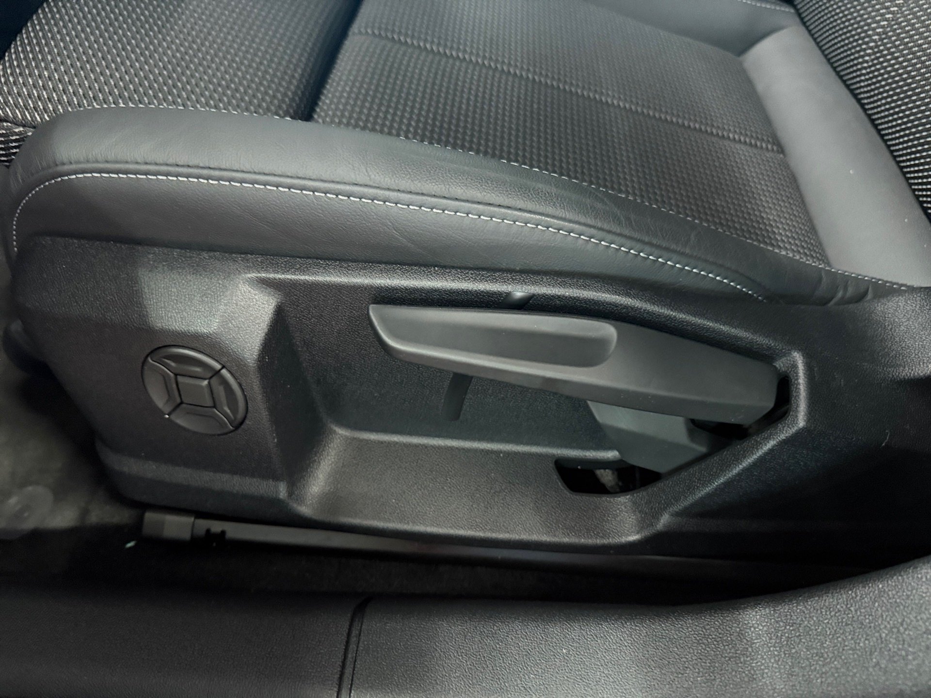 A3 Sportback 40 TFSIe S line S-tronic Navi HuD ACC SONOS