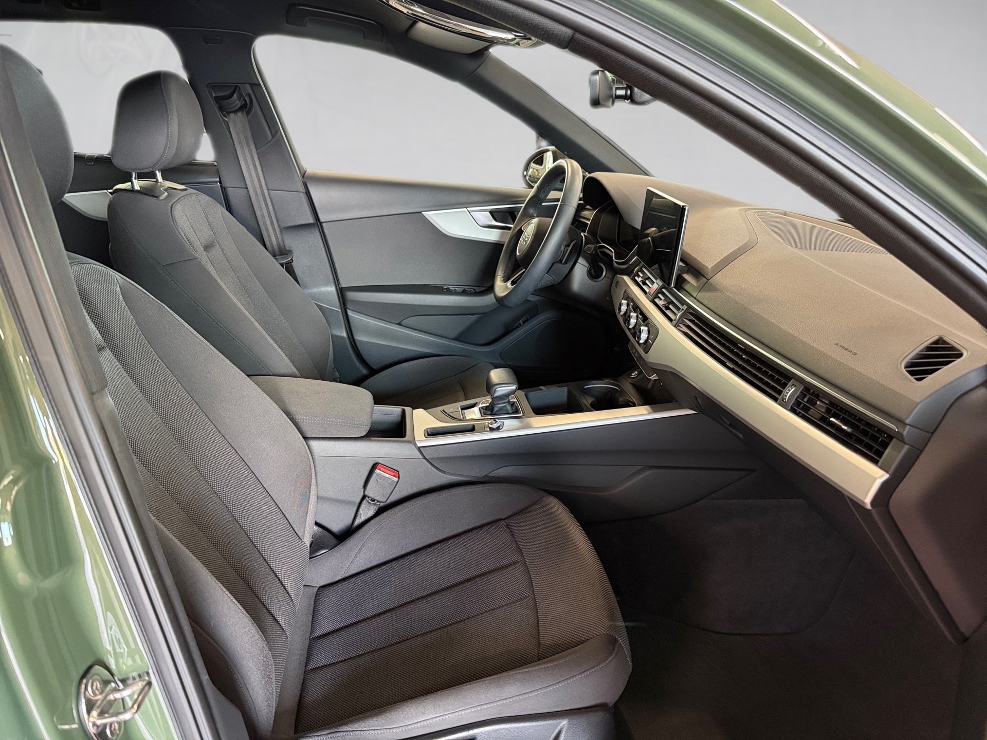 A4 Avant 35 TFSI advanced S-tronic LED Navi AHK PDC