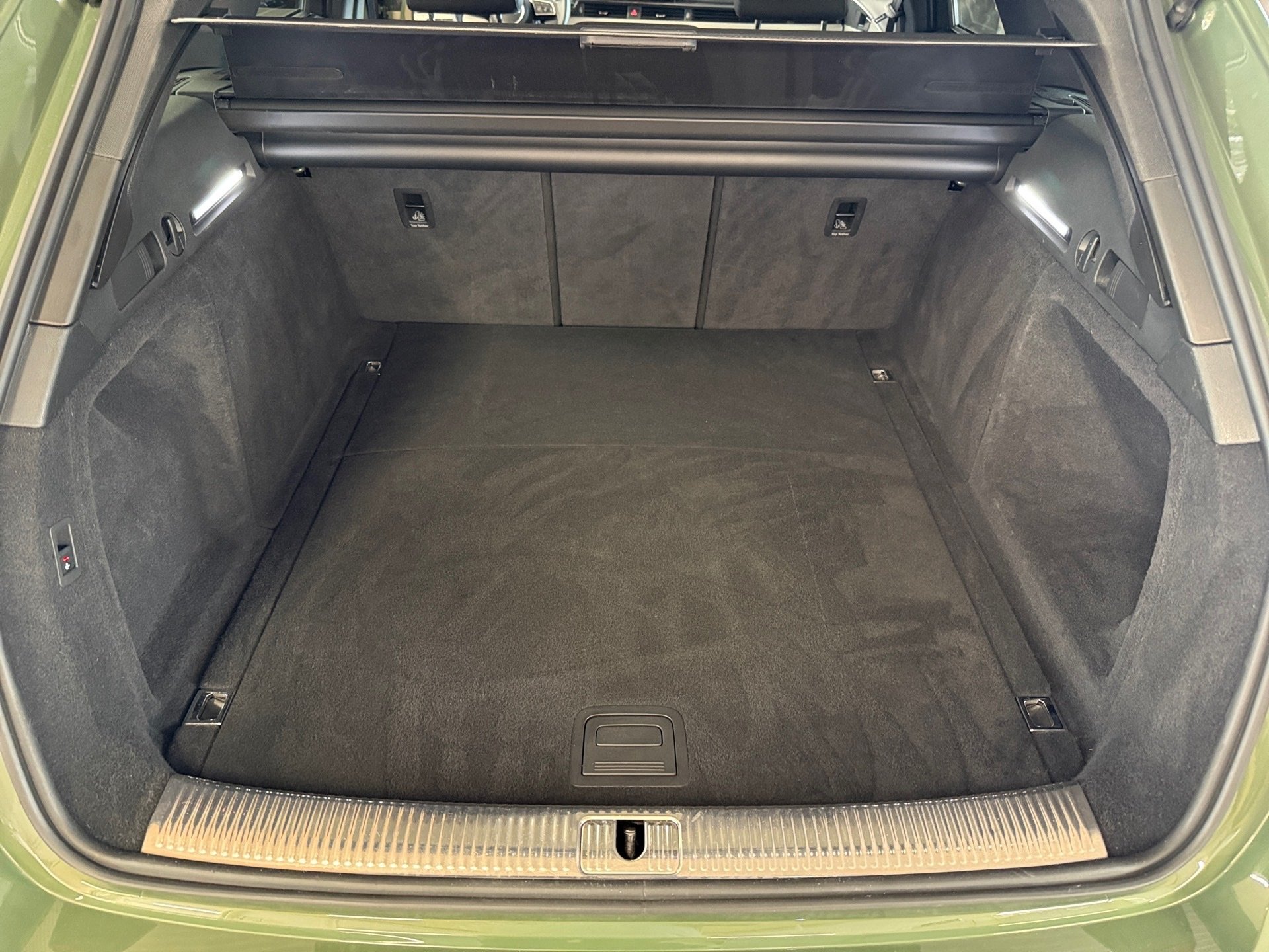 A4 Avant 35 TFSI advanced S-tronic LED Navi AHK PDC