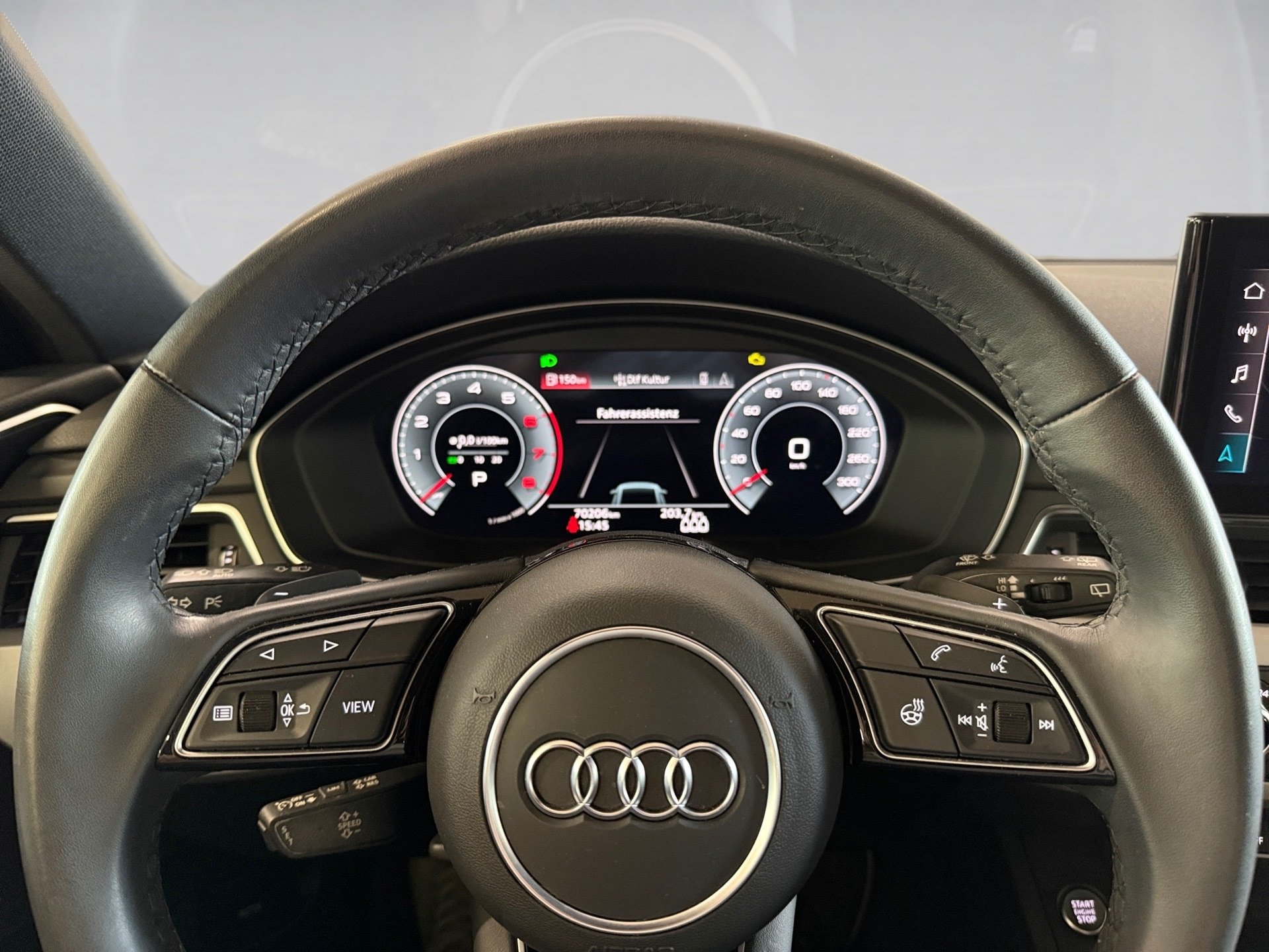 A4 Avant 35 TFSI advanced S-tronic LED Navi AHK PDC