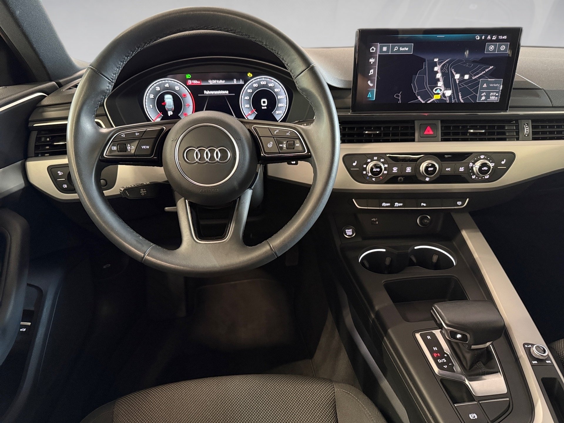 A4 Avant 35 TFSI advanced S-tronic LED Navi AHK PDC