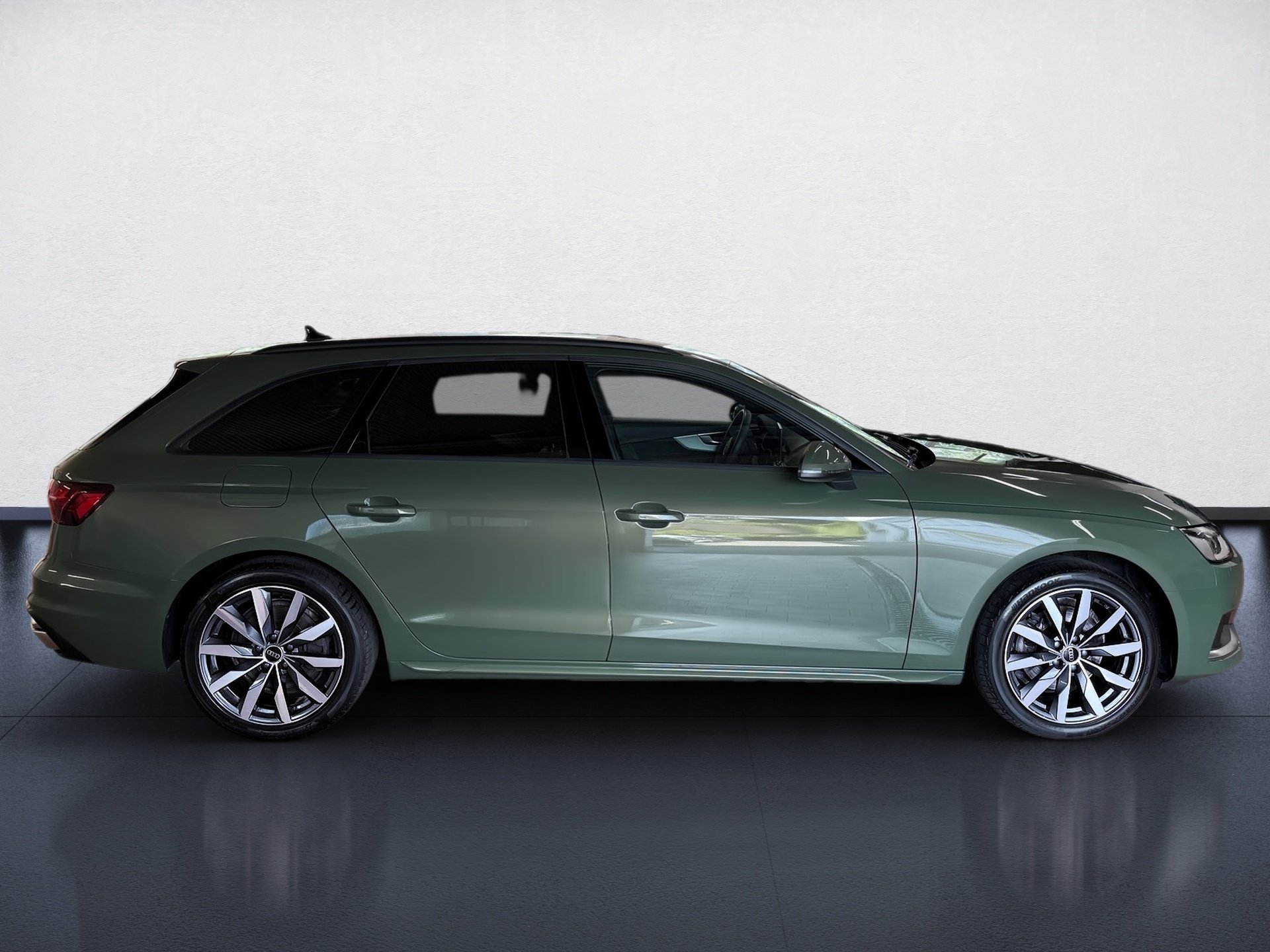A4 Avant 35 TFSI advanced S-tronic LED Navi AHK PDC