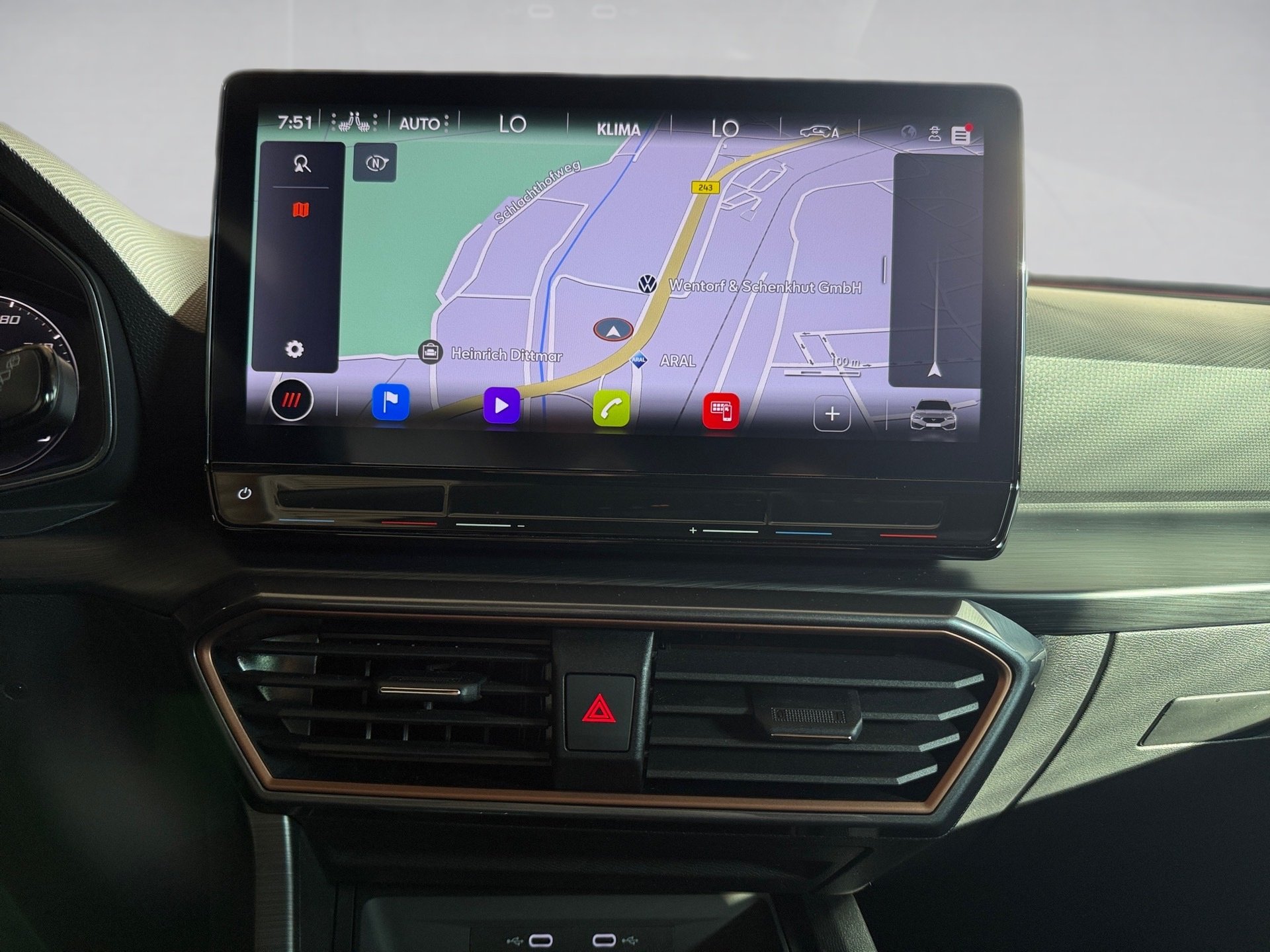 Leon Sportstourer 1.5 eTSI DSG Matrix Navi ACC RFK