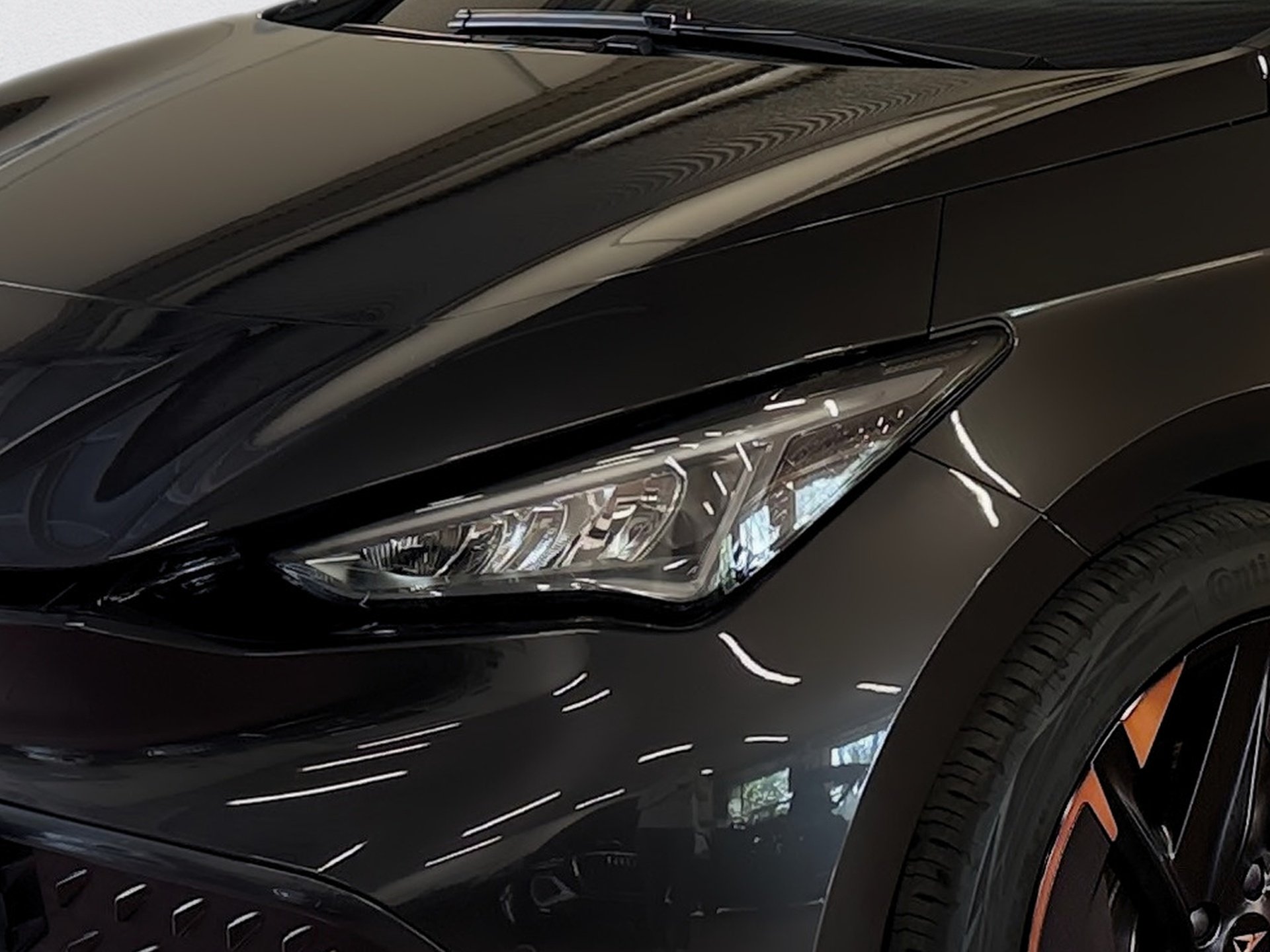 Born 58 kWh LED Navi ACC HuD Pano Wärmepumpe 360