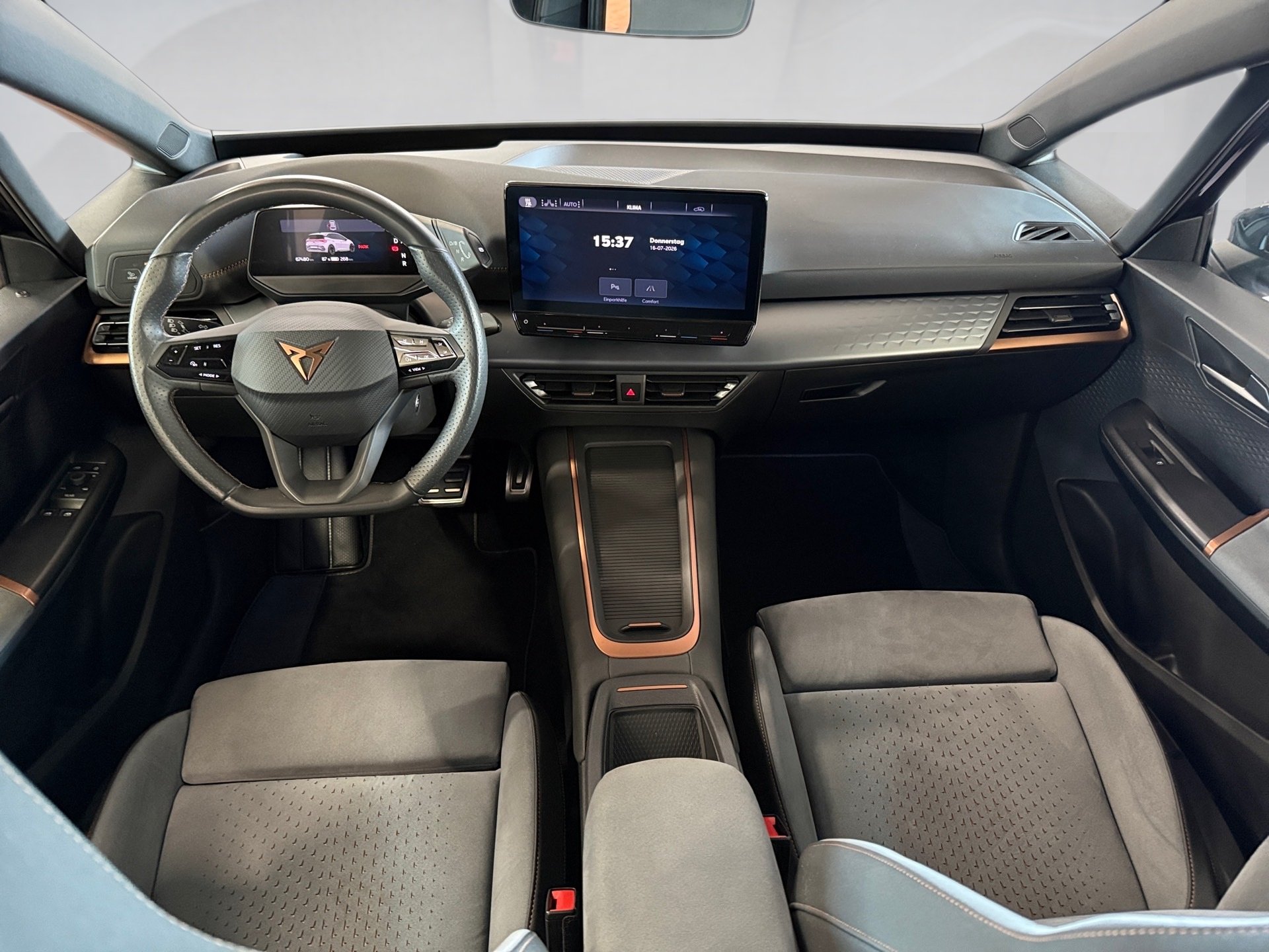 Born 58 kWh LED Navi ACC HuD Pano Wärmepumpe 360
