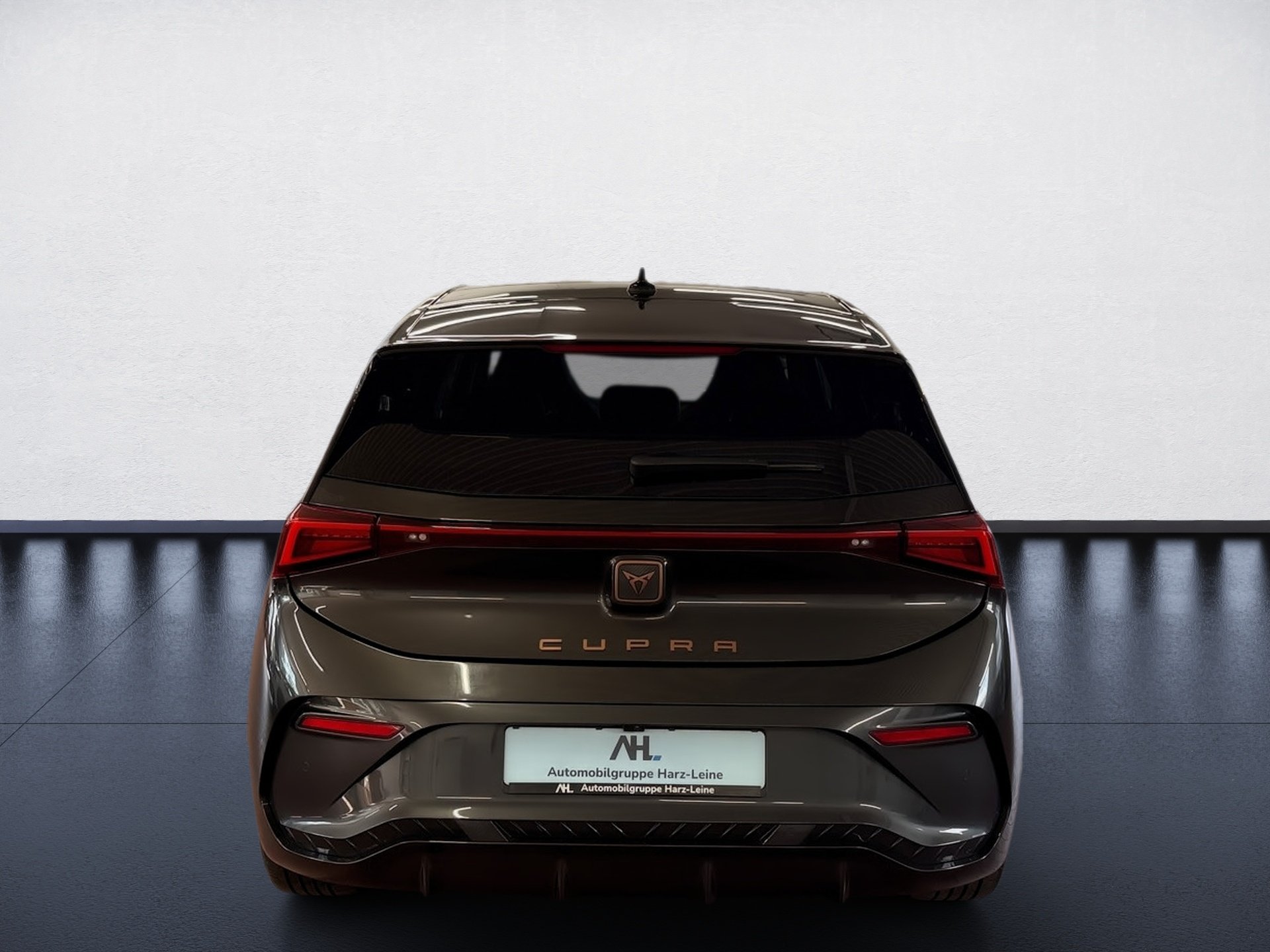 Born 58 kWh LED Navi ACC HuD Pano Wärmepumpe 360