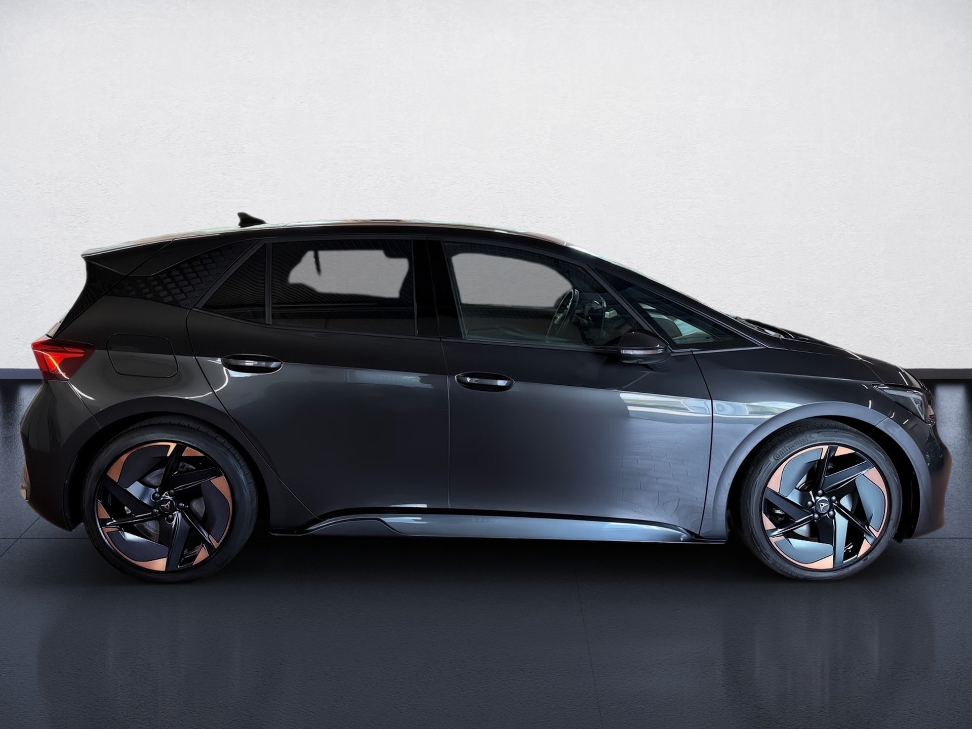 Born 58 kWh LED Navi ACC HuD Pano Wärmepumpe 360