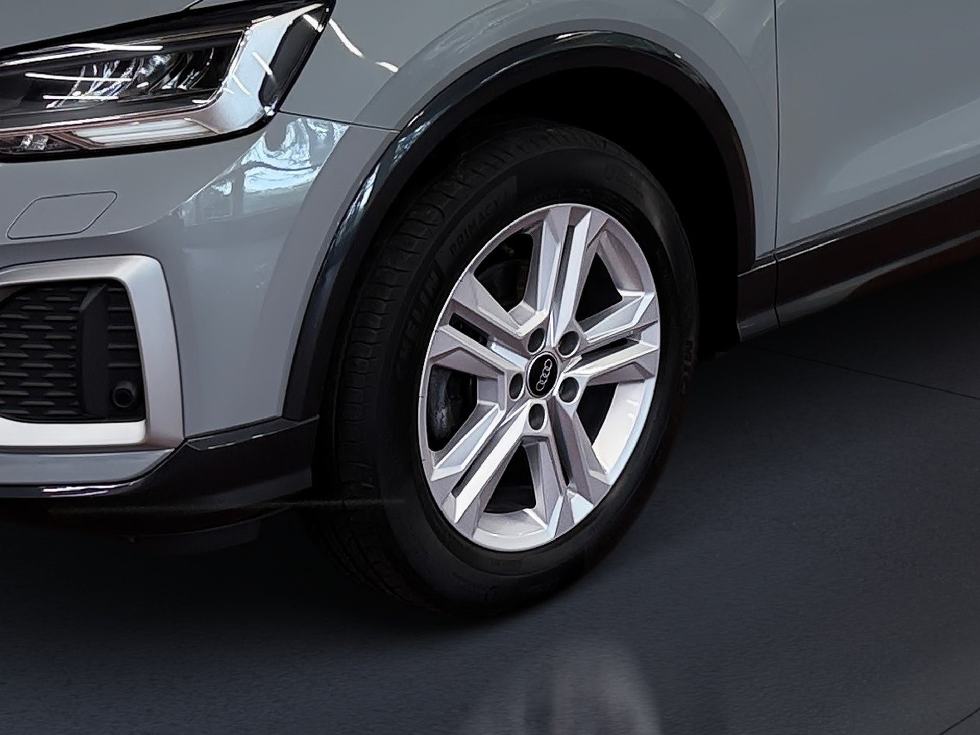 Q2 35 TFSI advanced LED Navi ACC AHK RFK ACC AHK