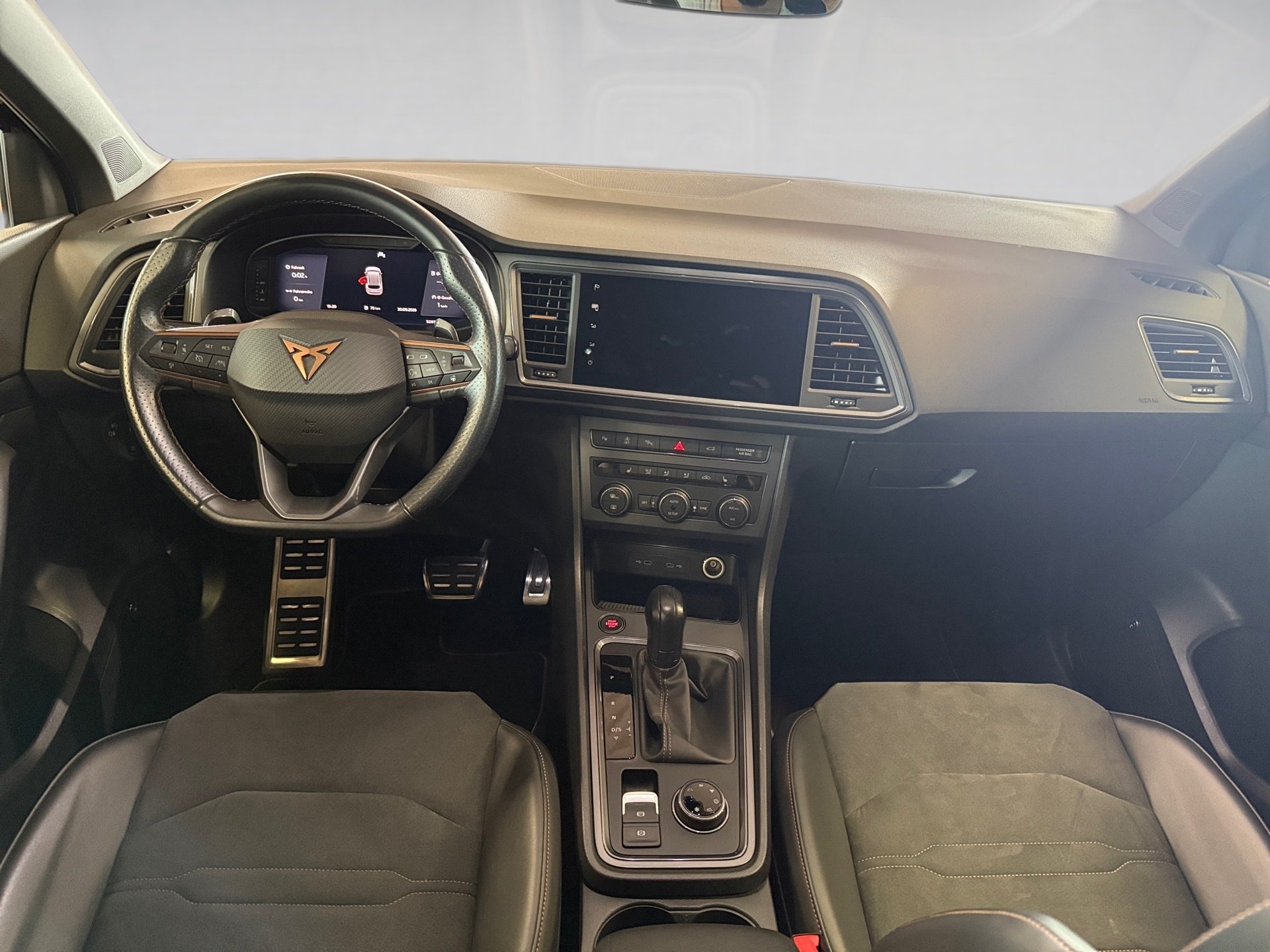 Ateca 2.0 TSI 4Drive DSG LED Navi ACC Pano 360