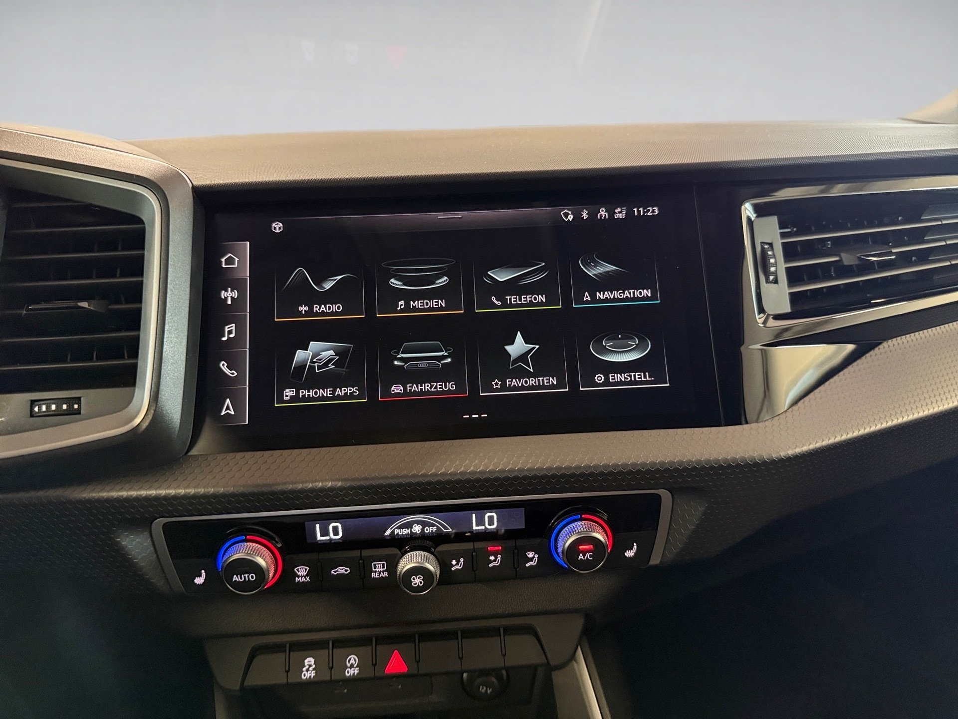 A1 Sportback 30 TFSI advanced LED GRA SHZ VC LED