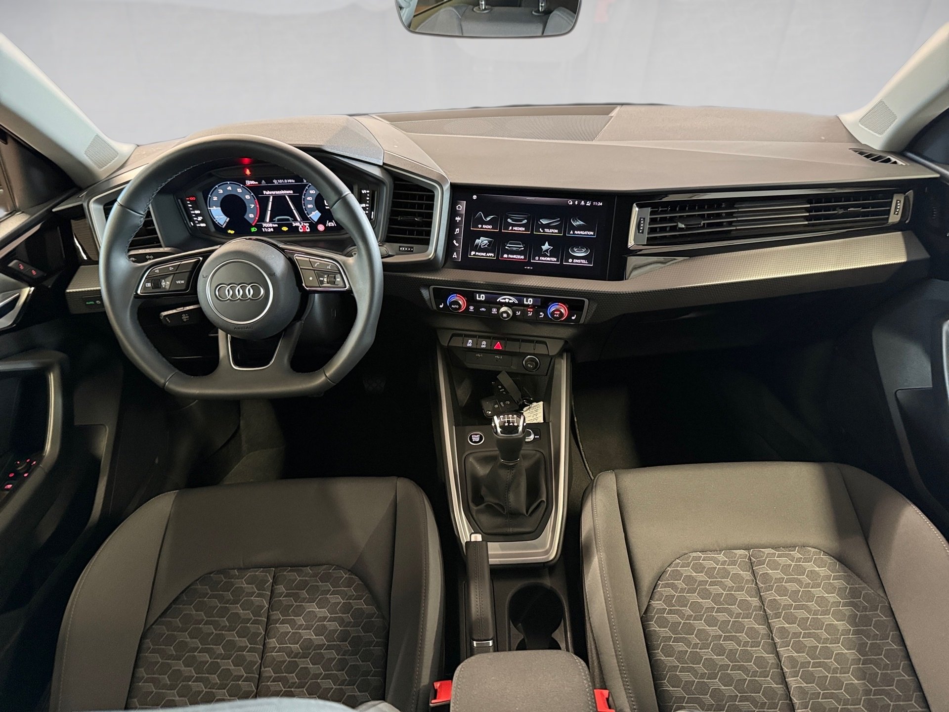 A1 Sportback 30 TFSI advanced LED GRA SHZ VC LED