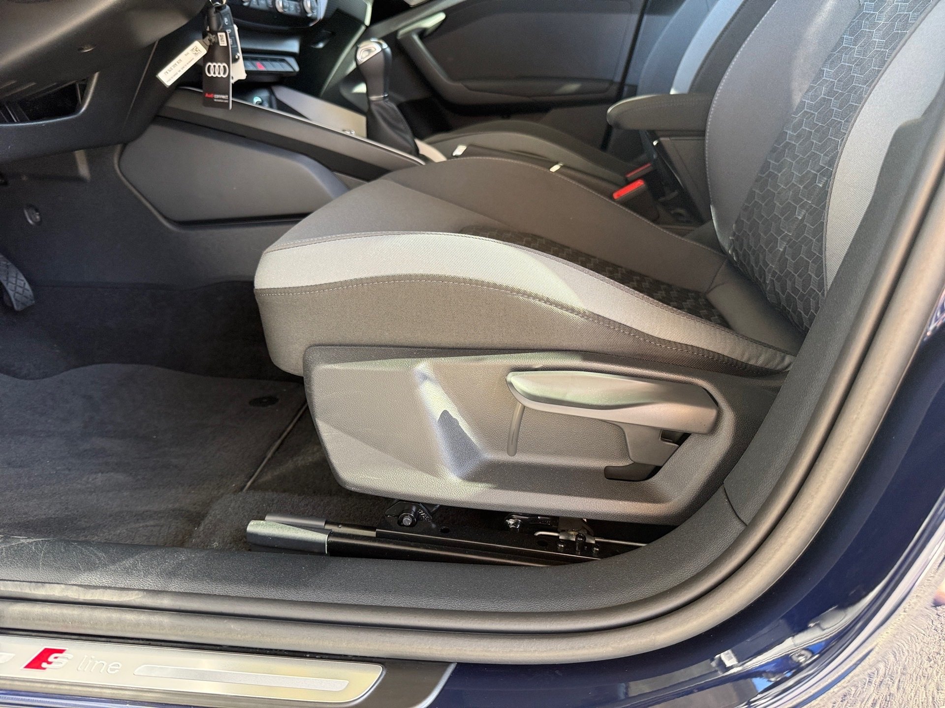 A1 Sportback 30 TFSI S line LED CarPlay Sitzhzg.
