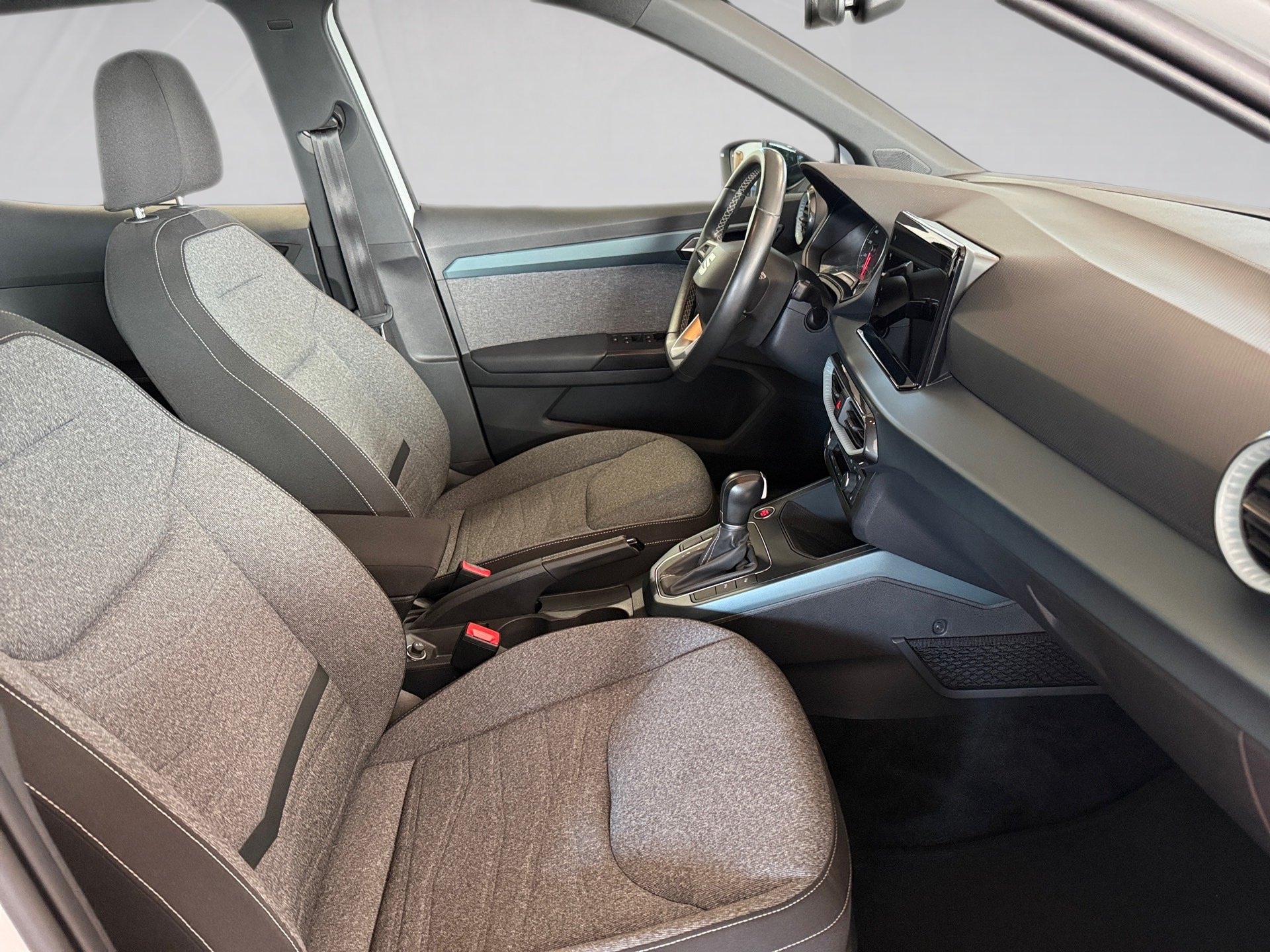 Arona 1.0 TSI Xperience DSG LED Navi ACC AHK RFK