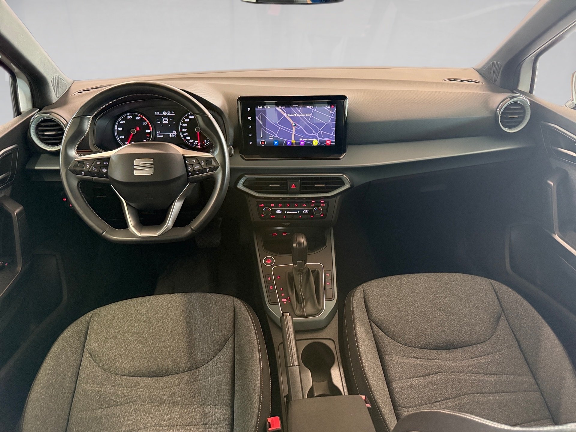 Arona 1.0 TSI Xperience DSG LED Navi ACC AHK RFK