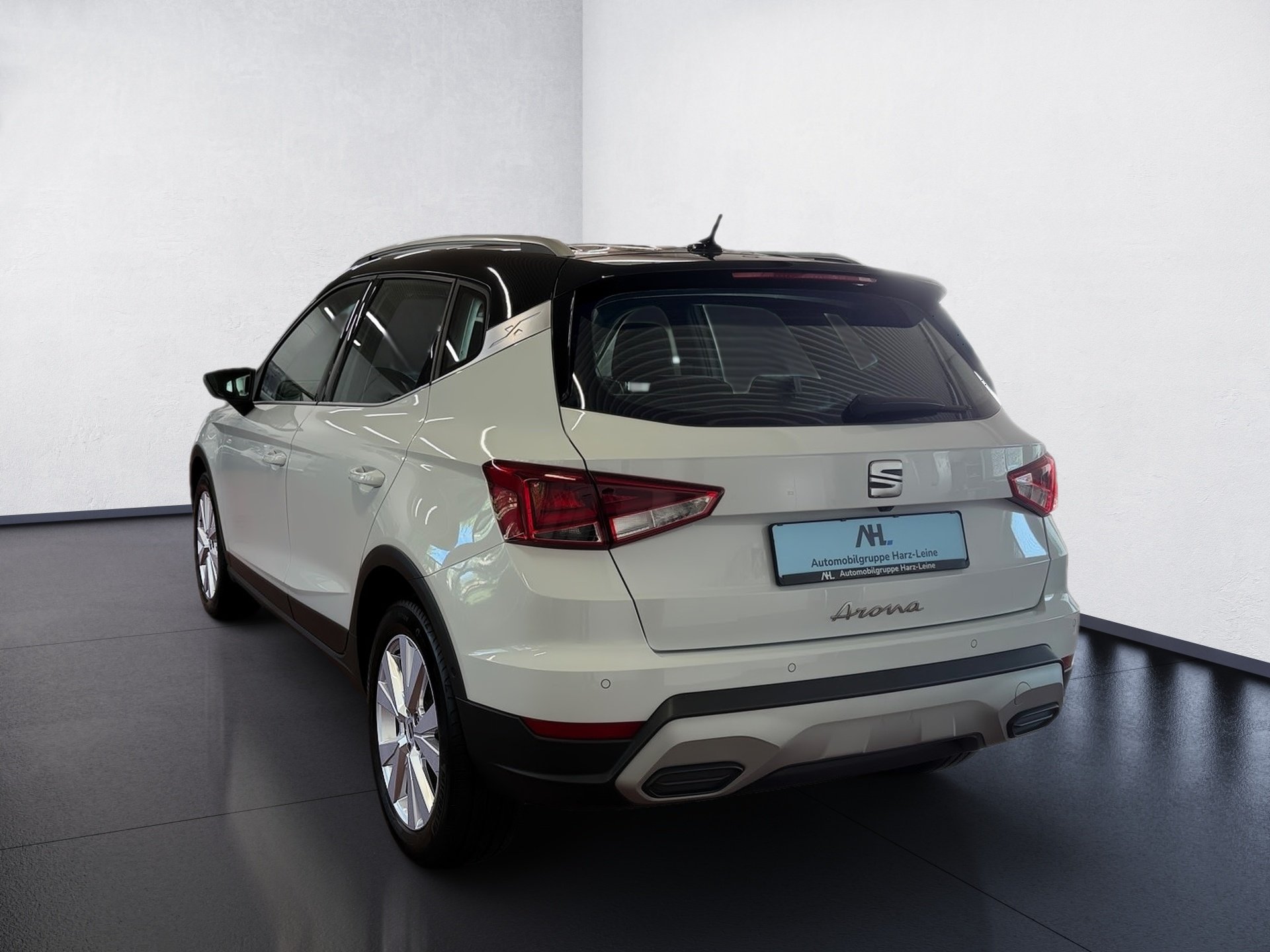 Arona 1.0 TSI Xperience DSG LED Navi ACC AHK RFK