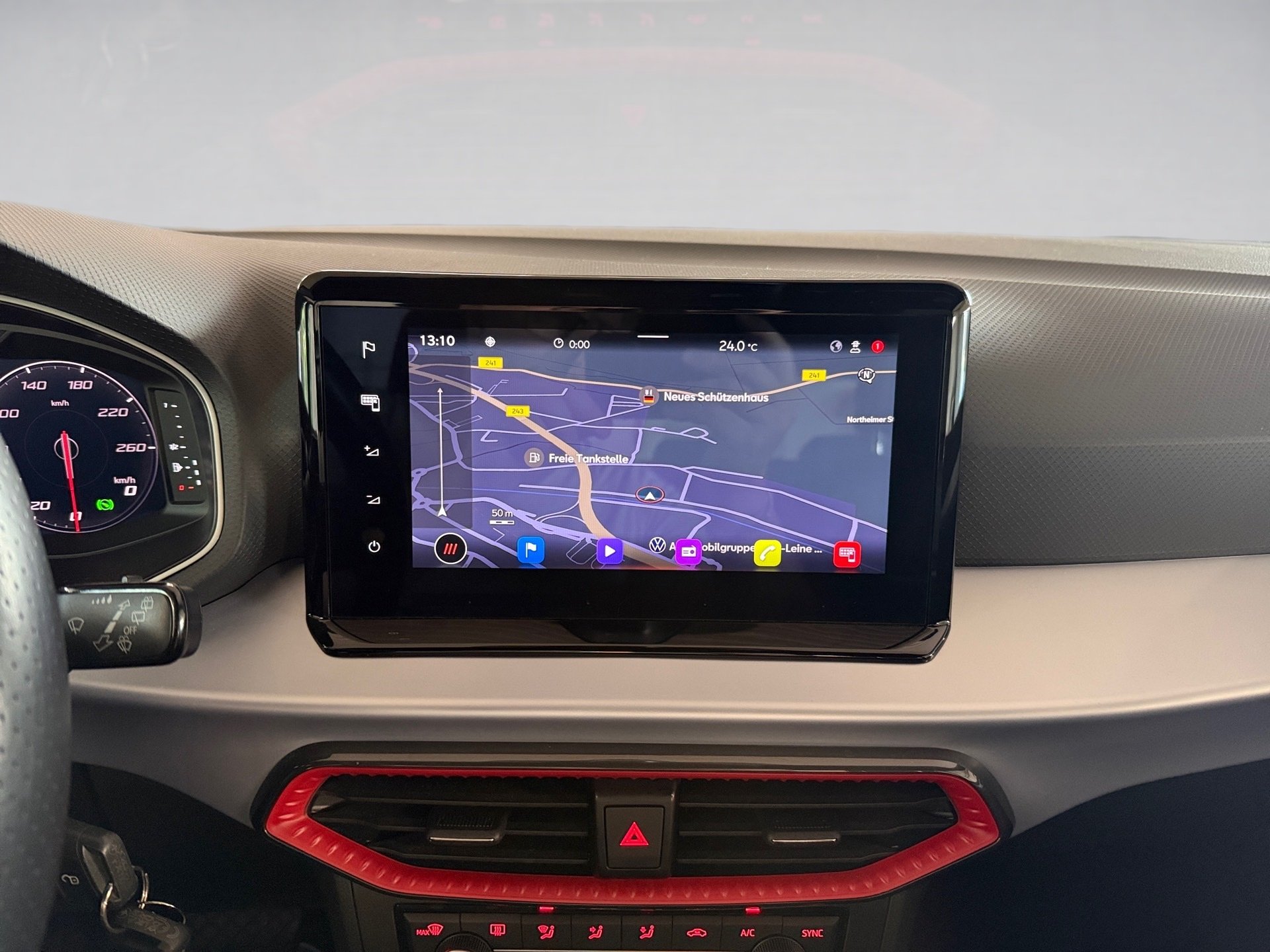 Arona 1.0 TSI FR DSG LED Navi AHK PDC SHZ AHK LM