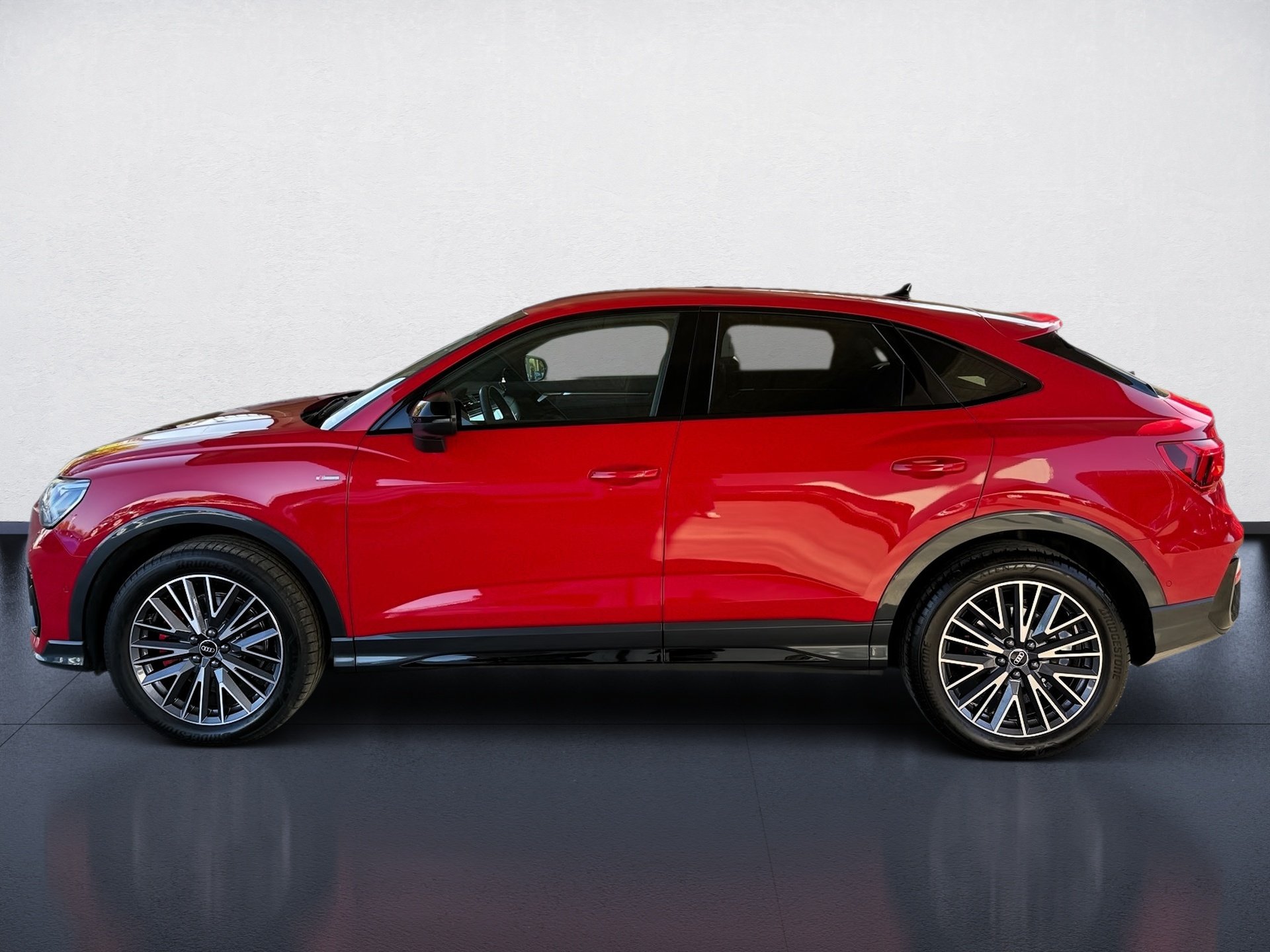 Q3 Sportback 45 TFSI S line quattro S-tronic Matrix Navi ACC AHK