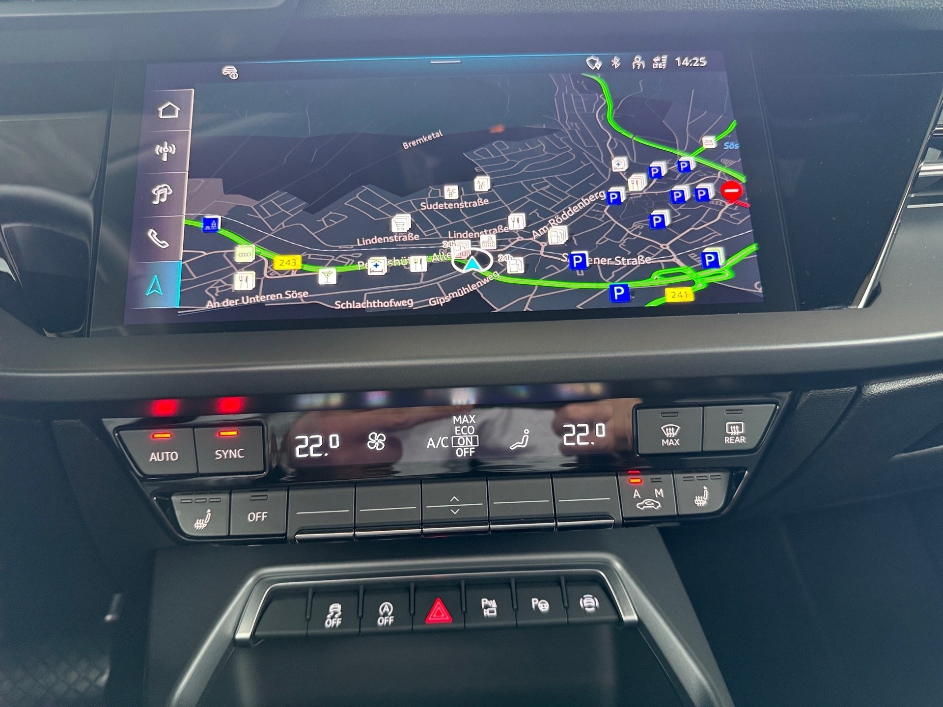 A3 Limousine 35 TFSI S line S-tronic AHK Navi ACC RFK Optik schwarz plus