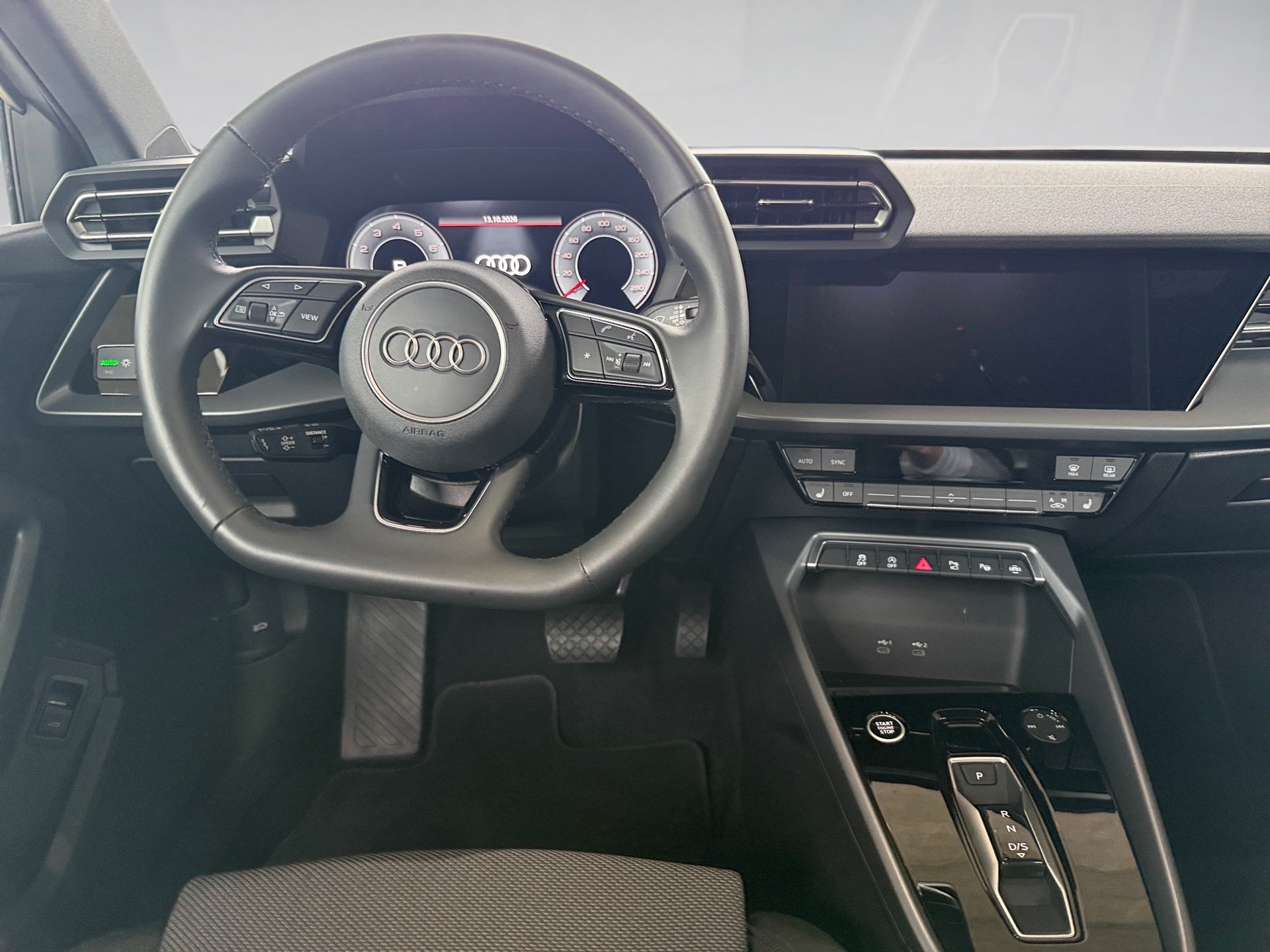 A3 Limousine 35 TFSI S line S-tronic AHK Navi ACC RFK Optik schwarz plus