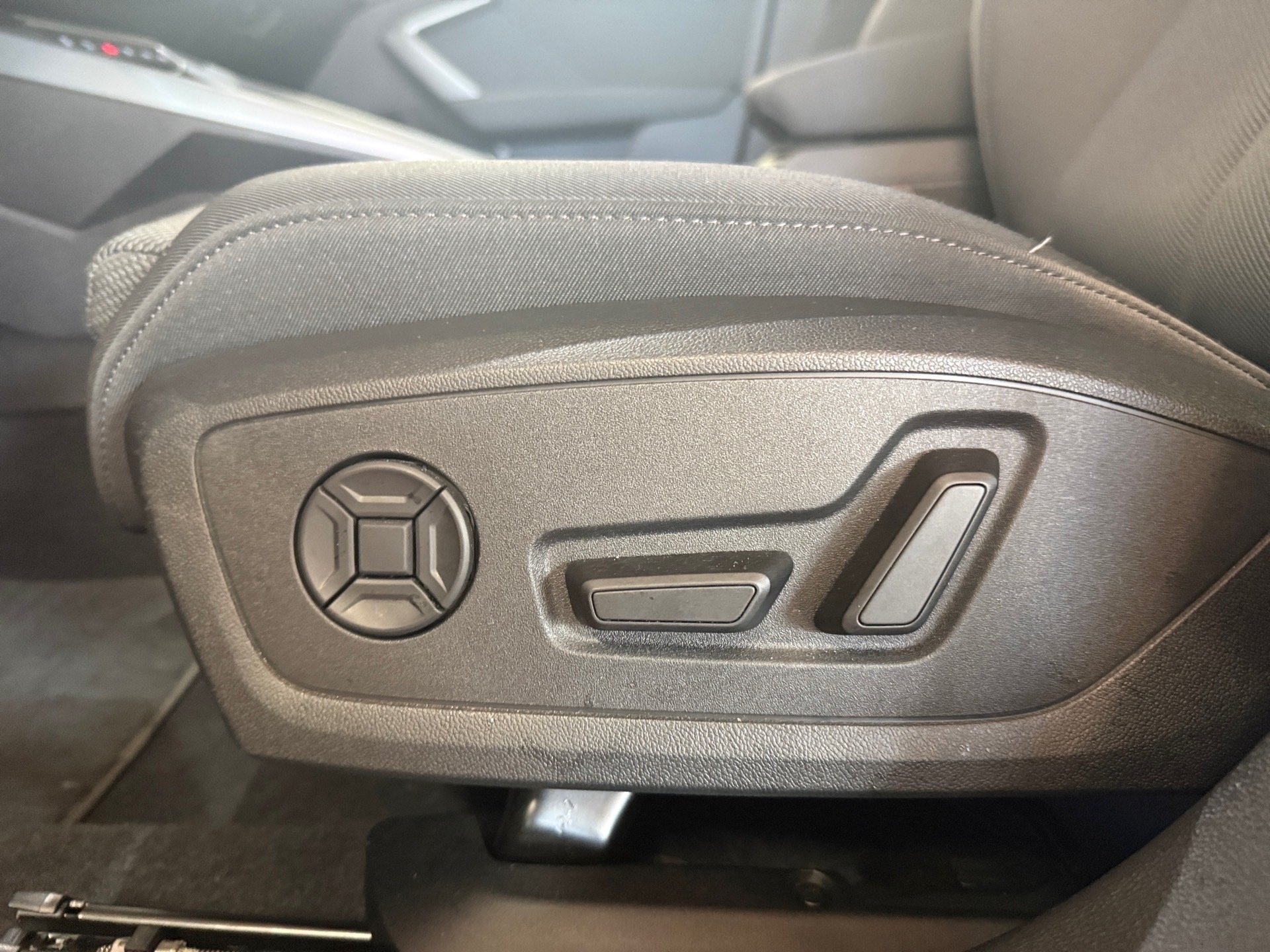A3 Limousine 35 TDI S line S-tronic Navi LED ACC RFK Optik schwarz plus