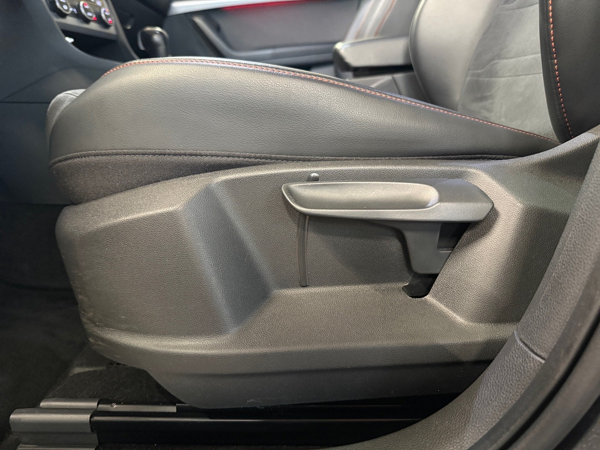Ateca 2.0 TSI FR 4Drive DSG LED Navi ACC AHK Beats