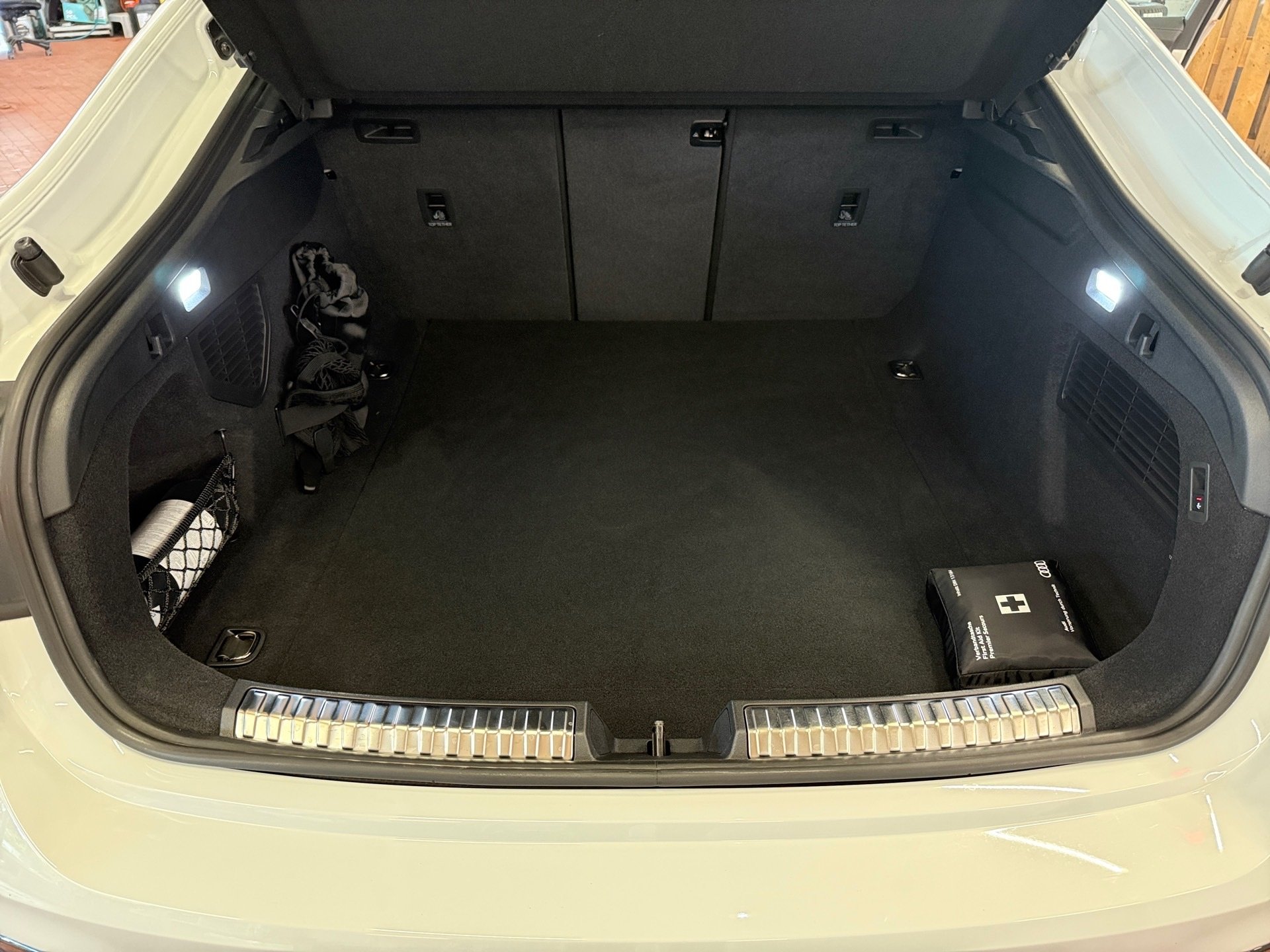 A5 Limousine TDI edition one S line S-tronic Matrix AHK Pano 360° Standhzg.