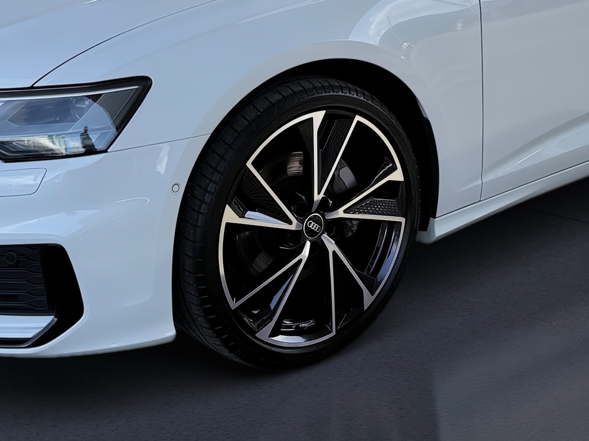 A6 Avant 45 TFSI S line quattro S-tronic AHK Navi ACC HuD Optik schwarz plus