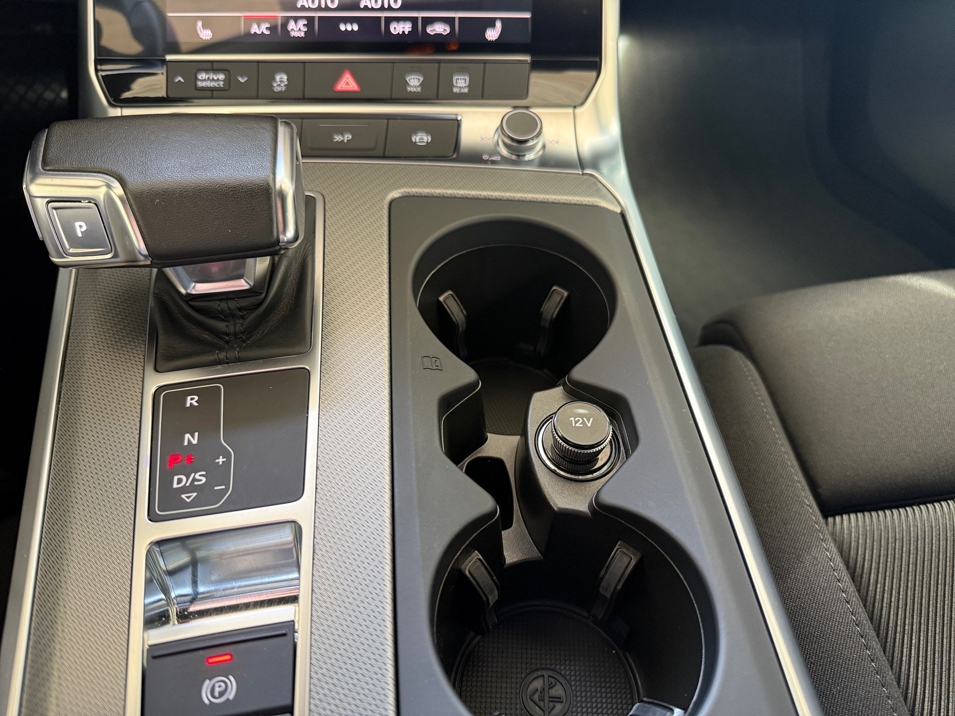 A6 Avant 45 TFSI S line quattro S-tronic AHK Navi ACC HuD Optik schwarz plus