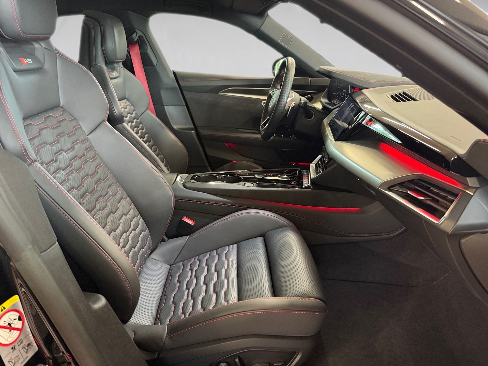 RS e-tron GT quattro Laser Allradlenkung HuD Luft