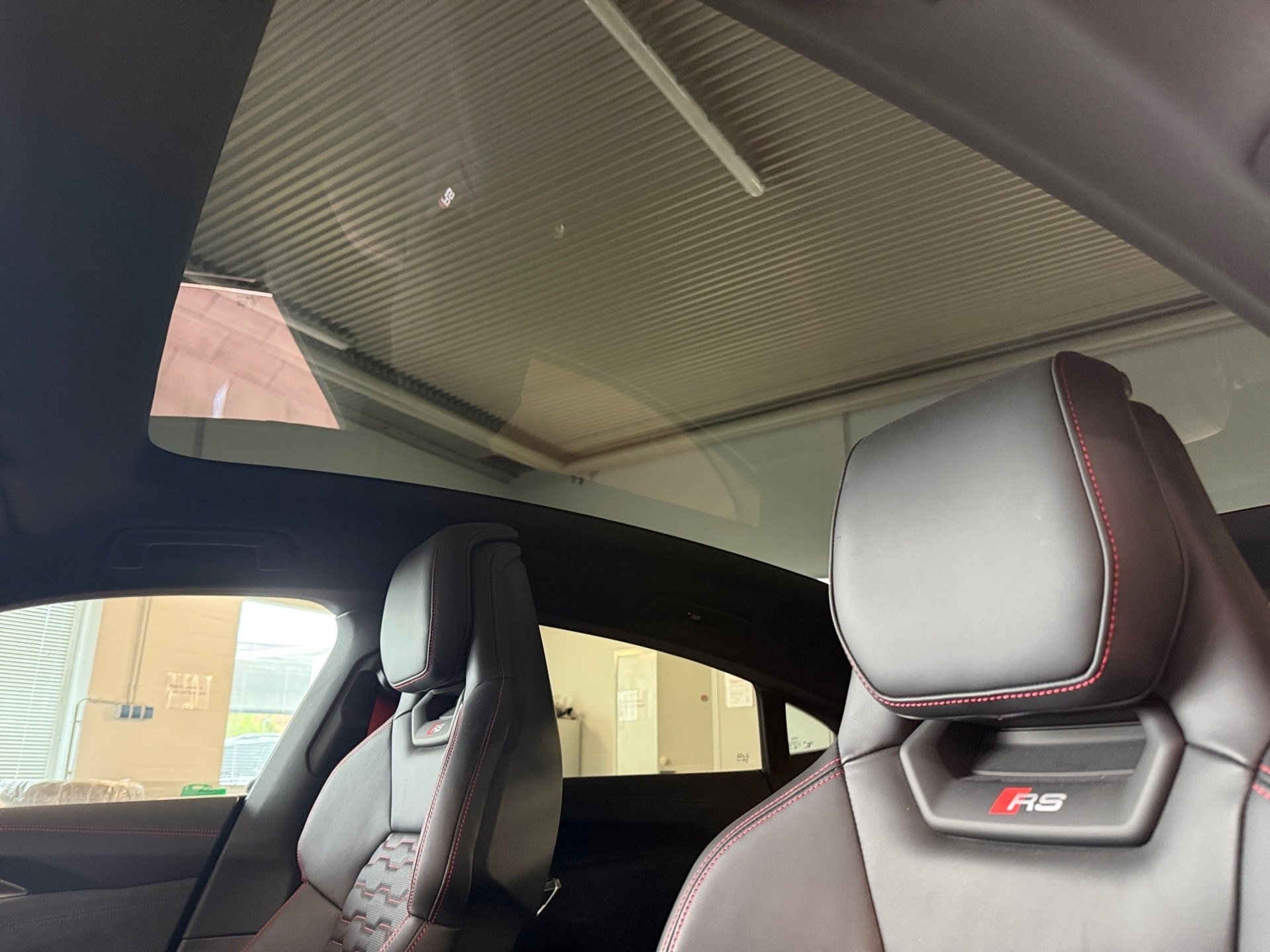 RS e-tron GT quattro Laser Allradlenkung HuD Luft