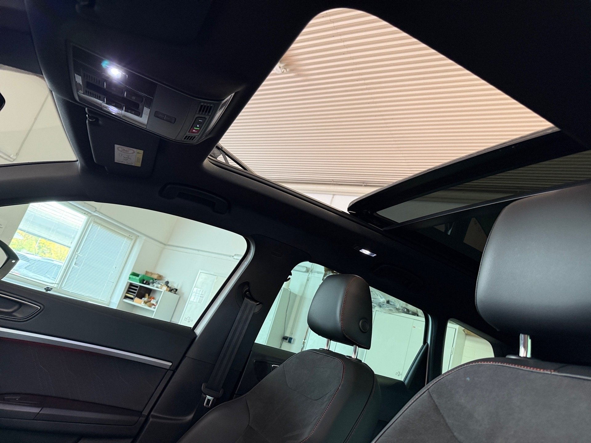 Ateca 1.5 TSI FR DSG LED Navi Pano 360° 360 ACC