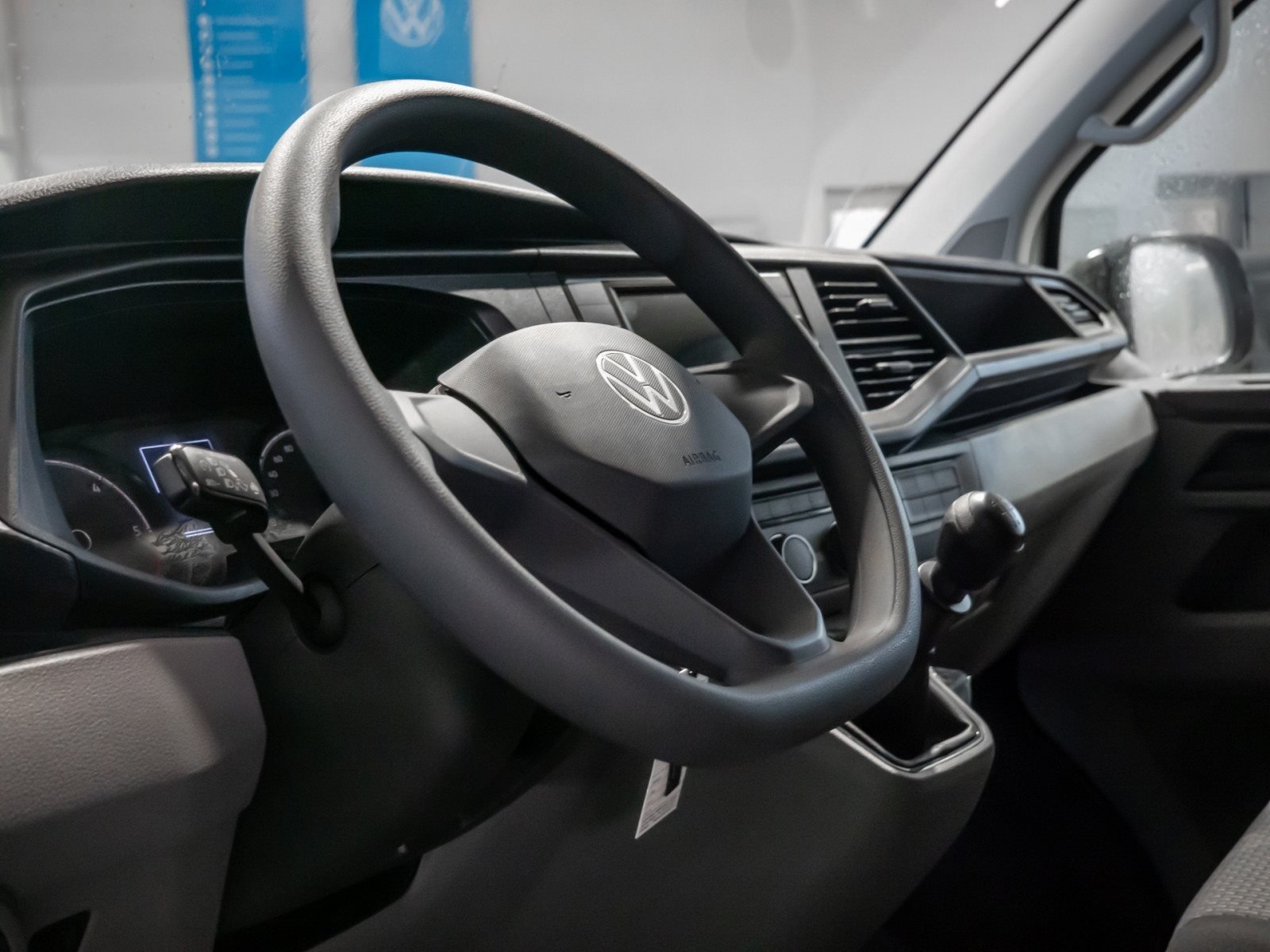 Transporter Kasten TDI+KLIMA+AHK+APP CONNECT+RÜCKFAHRKAMERA+PARK PILOT+SITZHEIZUNG