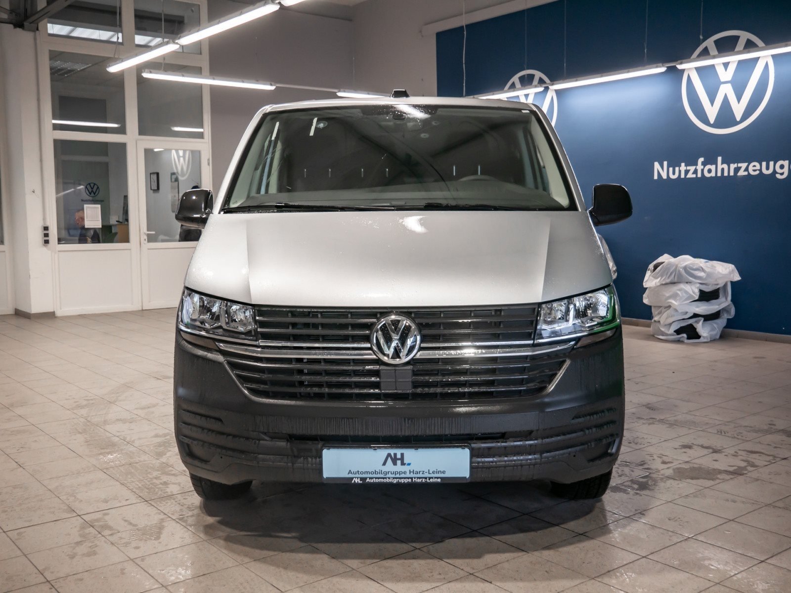 Transporter Kasten TDI+KLIMA+AHK+APP CONNECT+RÜCKFAHRKAMERA+PARK PILOT+SITZHEIZUNG