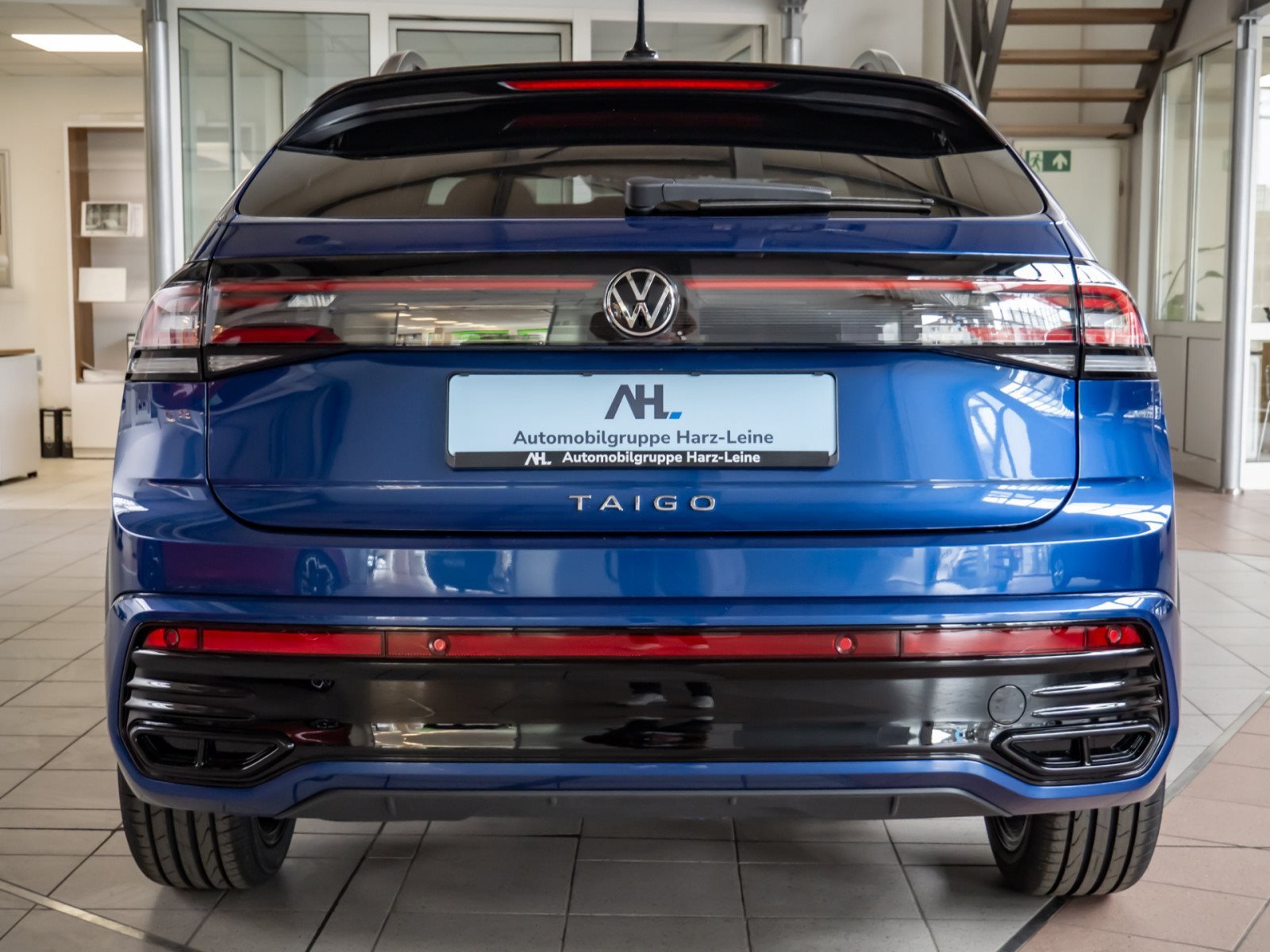 Taigo R-LINE TSI DSG+ALU 18+AHK+LED-MATRIX+TRAVEL ASSIST+KLIMA+APP CONNECT