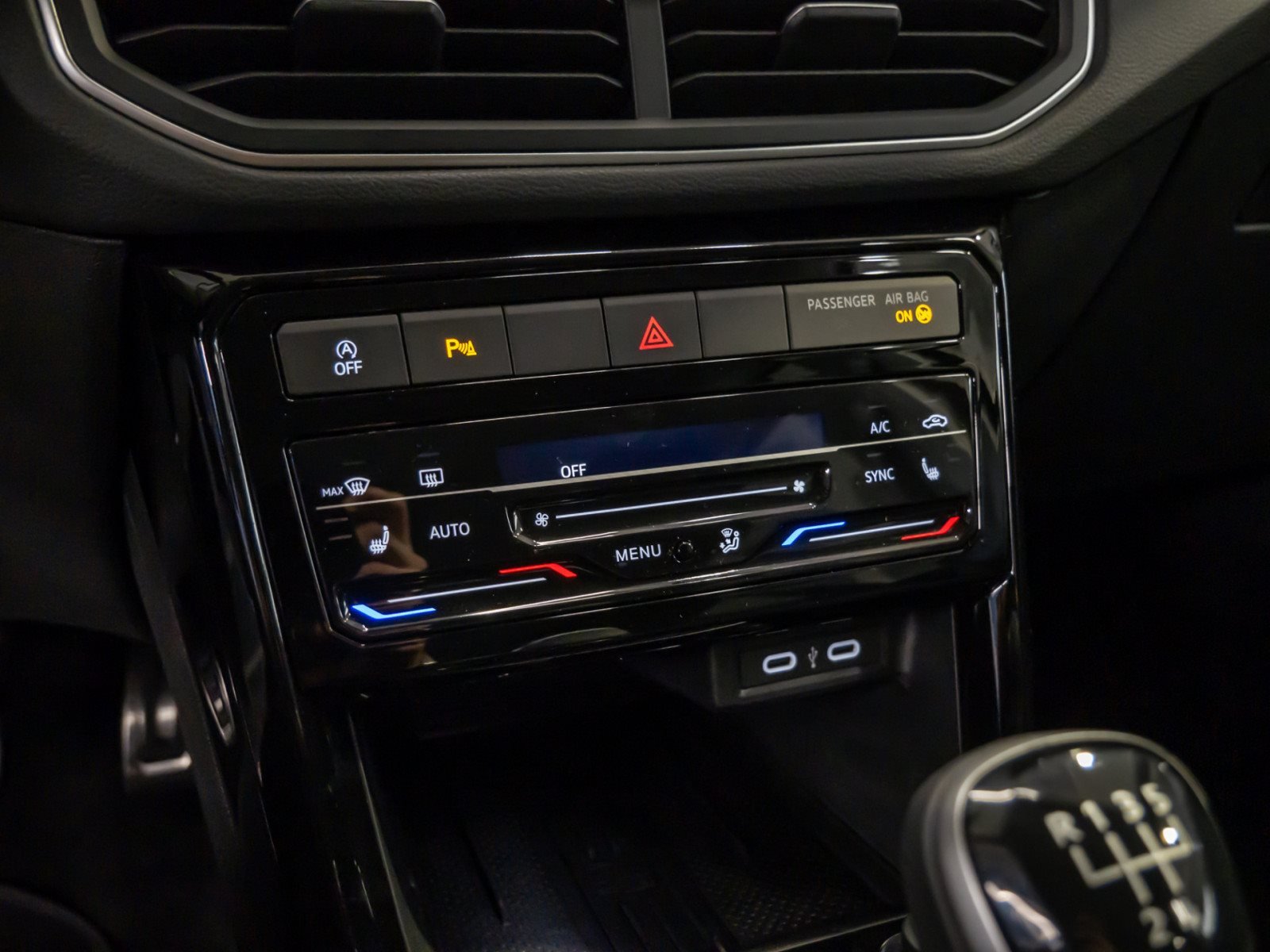 T-Cross Life 1.0 l TSI OPF  5-Gang 2xKlima ACC