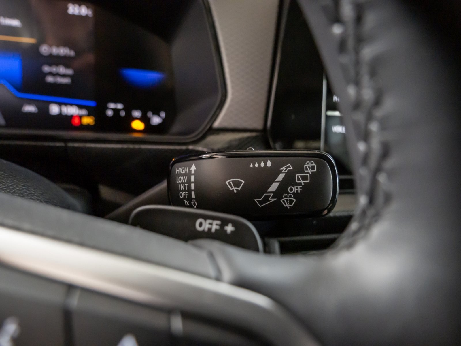 T-Cross Life 1.0 l TSI OPF  DSG 2xKlima AHK AUT