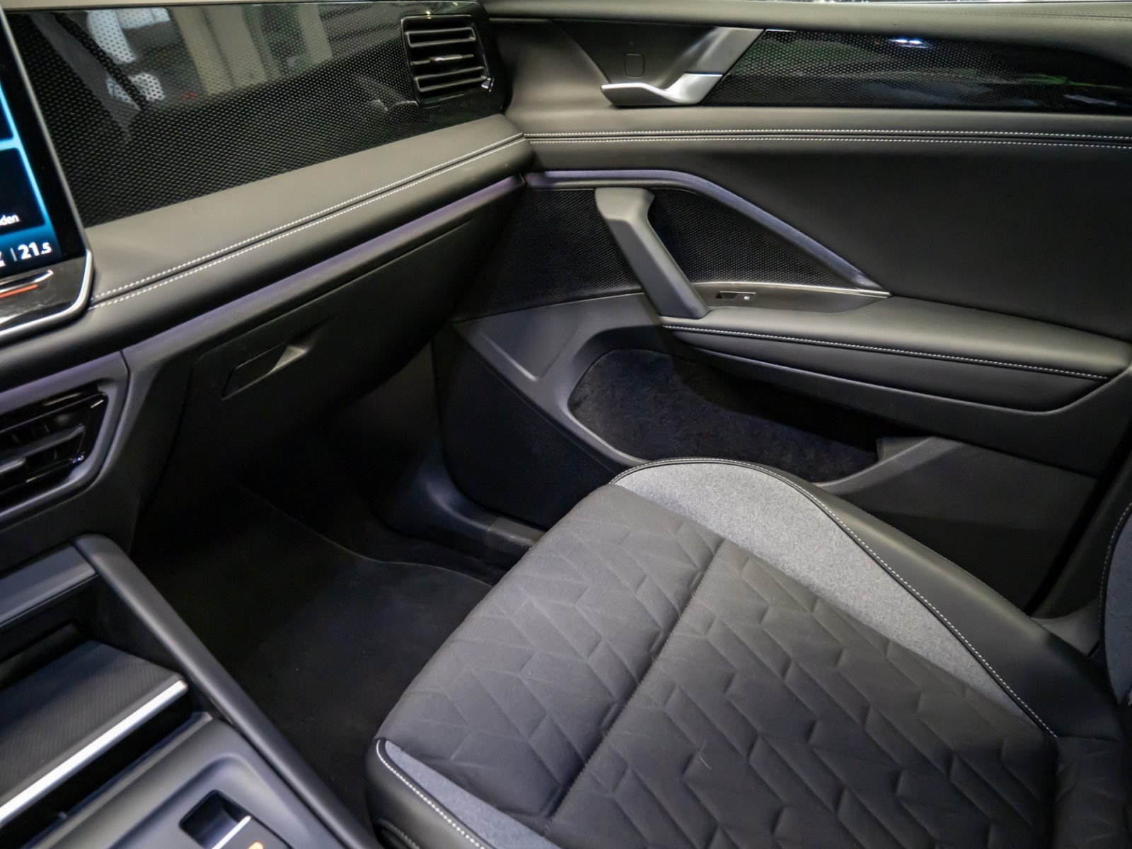 Tiguan GOAL eTSI DSG+ALU 18+LED-PLUS+360°KAMERA+TRAVEL ASSIST+NAVI+APP CONNECT