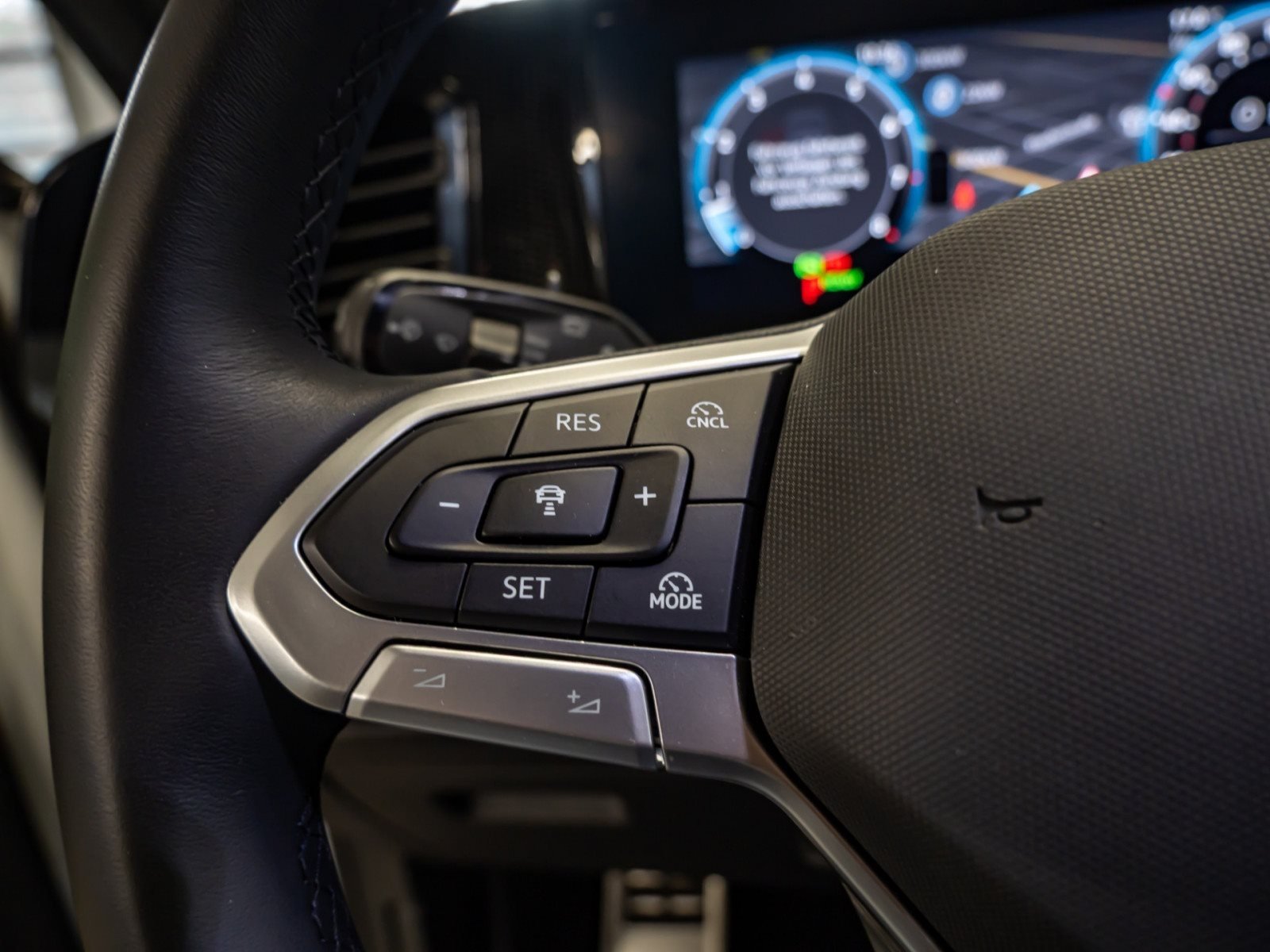 Tiguan GOAL eTSI DSG+ALU 18+LED-PLUS+360°KAMERA+TRAVEL ASSIST+NAVI+APP CONNECT