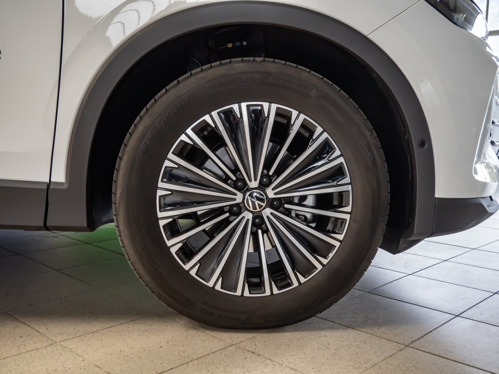 Tiguan GOAL eTSI DSG+ALU 18+LED-PLUS+360°KAMERA+TRAVEL ASSIST+NAVI+APP CONNECT