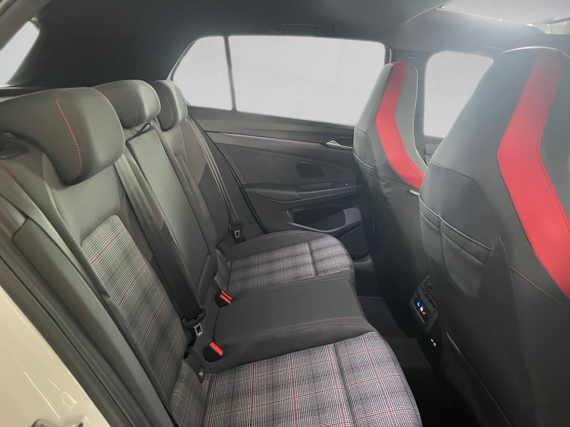 Golf GTI 2.0 l TSI OPF DSG 360 ACC AUT HUD Kam.