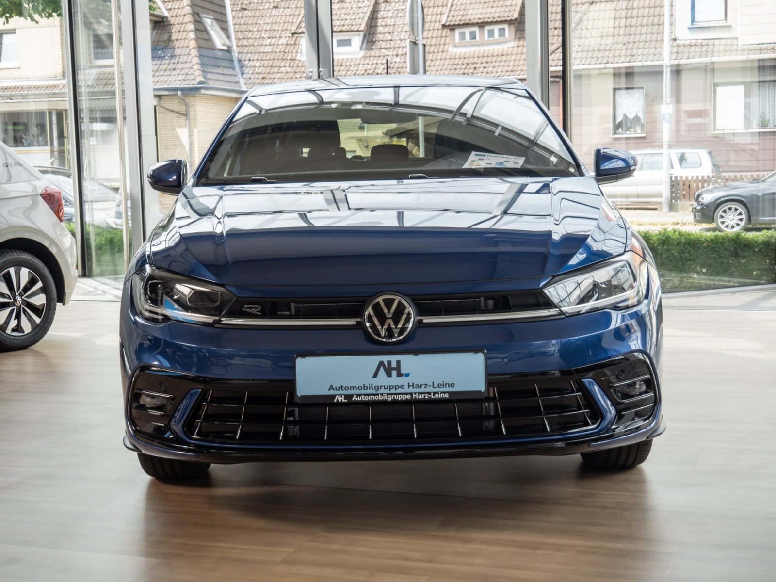 Polo R-LINE TSI DSG+ALU 17+ACC+LED-MATRIX+TRAVEL ASSIST+EINPARKHILFE+KLIMA