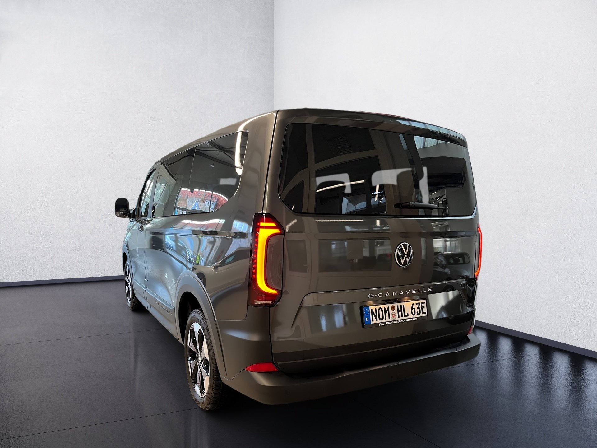 Transporter Caravelle PAN AMERICANA+ALU 19PANO+KLIMA+RÜCKFAHRKAMERA+APP CONNECT+LED+AHK