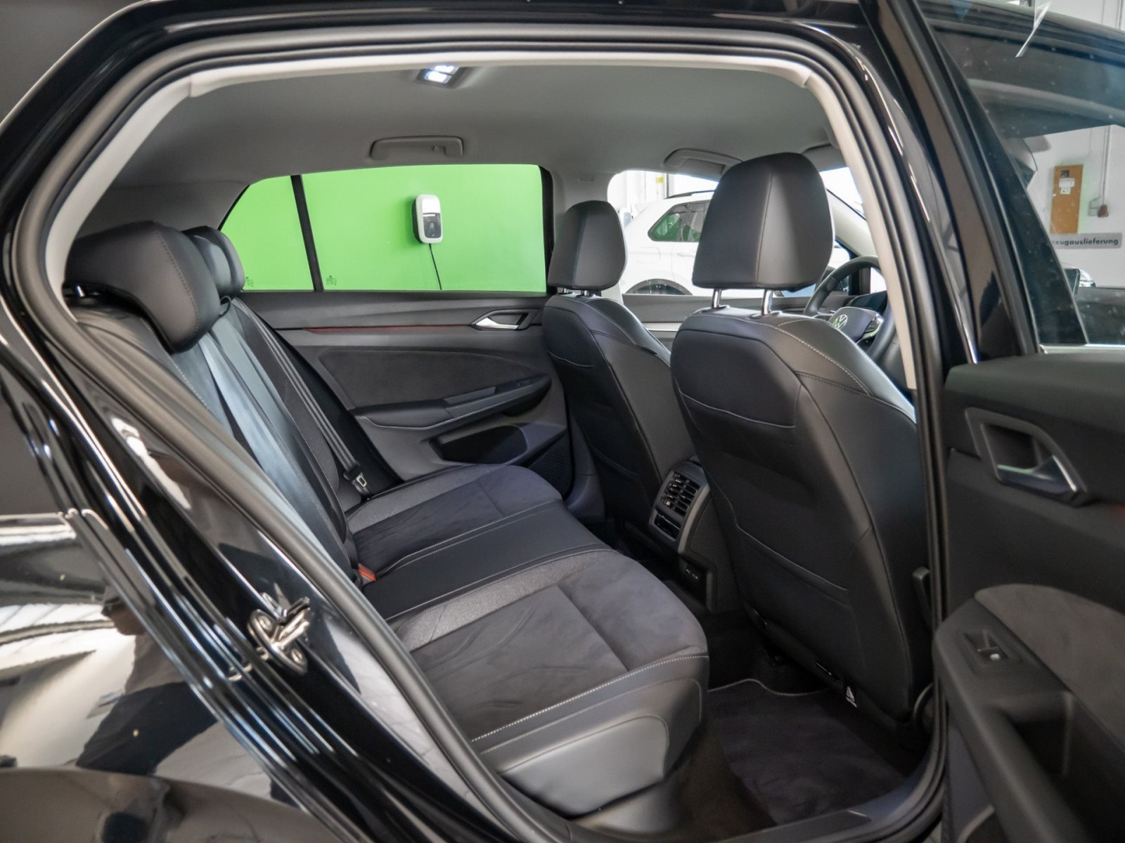 Golf VIII STYLE e-HYBRID DSG+ALU 18+ACC+LED+RÜCKFAHRKAMERA+APP CONNECT+KLIMA