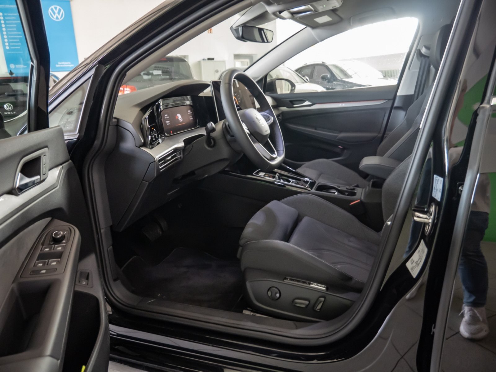 Golf VIII STYLE e-HYBRID DSG+ALU 18+ACC+LED+RÜCKFAHRKAMERA+APP CONNECT+KLIMA