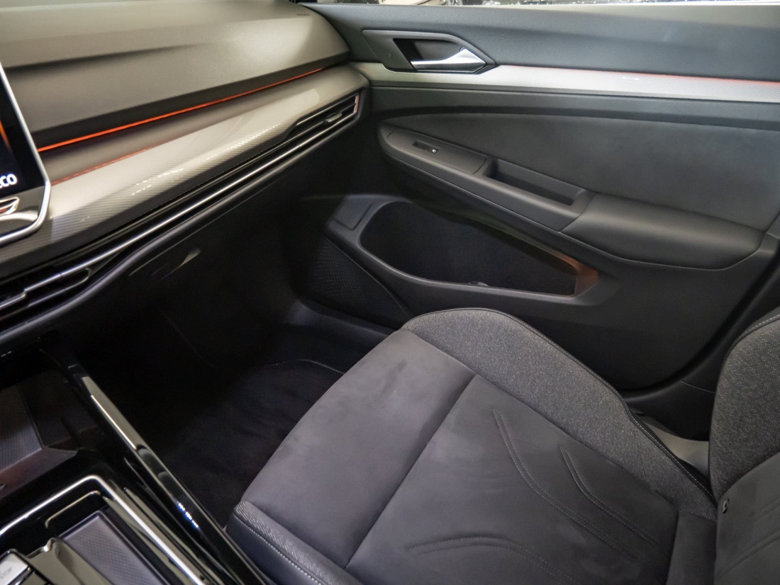 Golf VIII STYLE e-HYBRID DSG+ALU 18+ACC+LED+RÜCKFAHRKAMERA+APP CONNECT+KLIMA