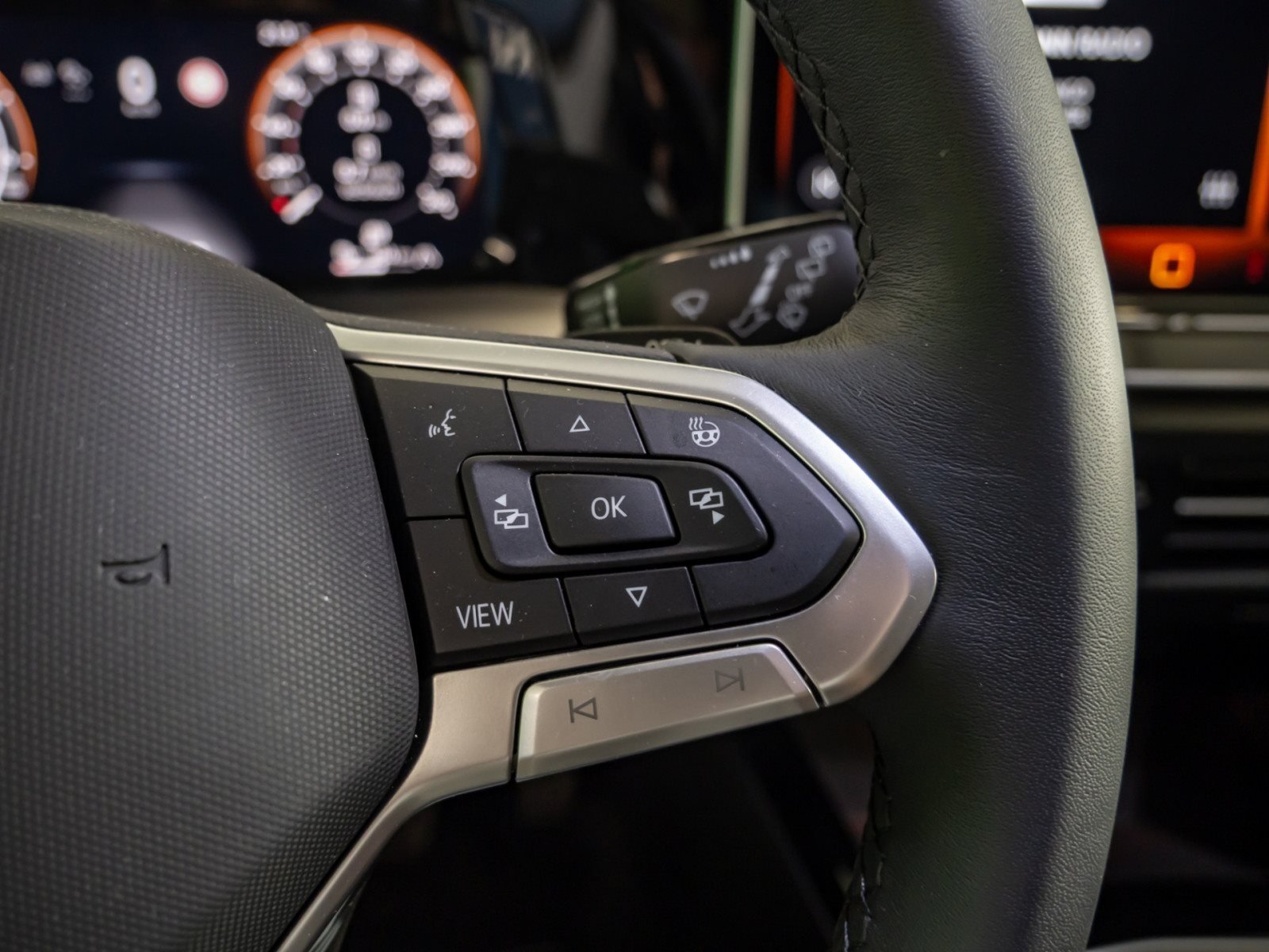 Golf VIII STYLE e-HYBRID DSG+ALU 18+ACC+LED+RÜCKFAHRKAMERA+APP CONNECT+KLIMA